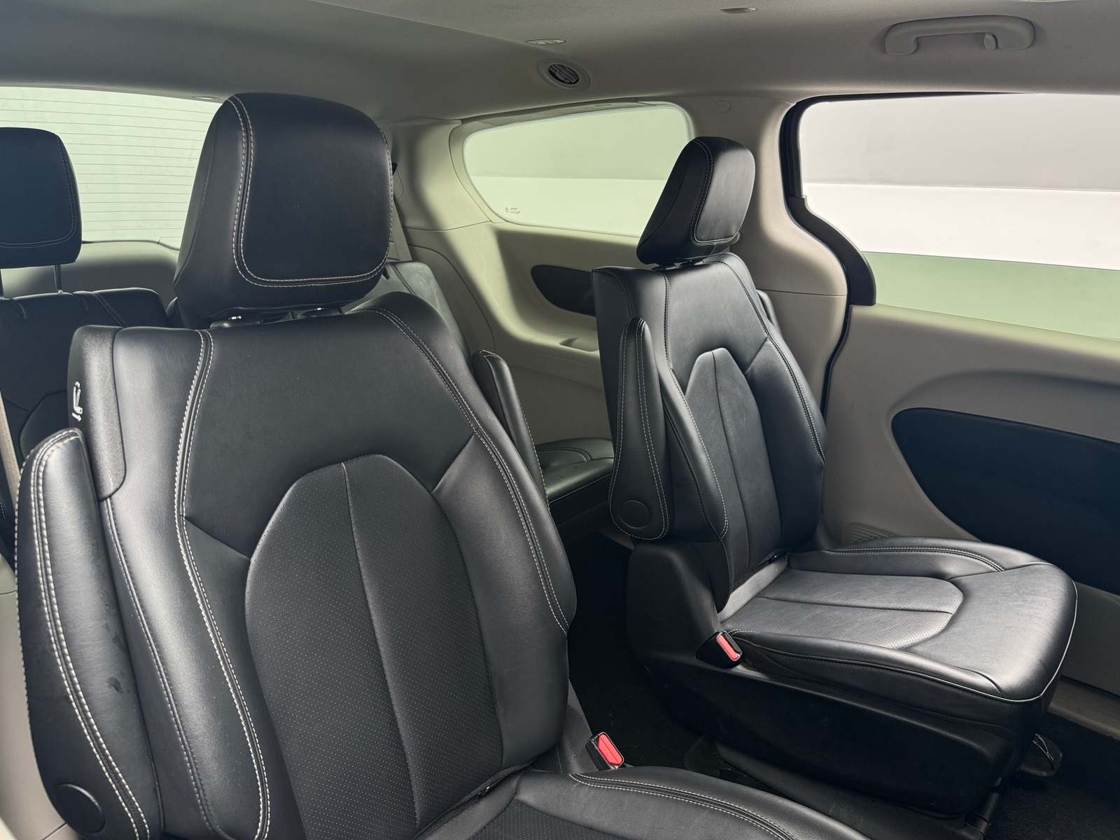 Thumbnail: 2024 Chrysler Pacifica - 5