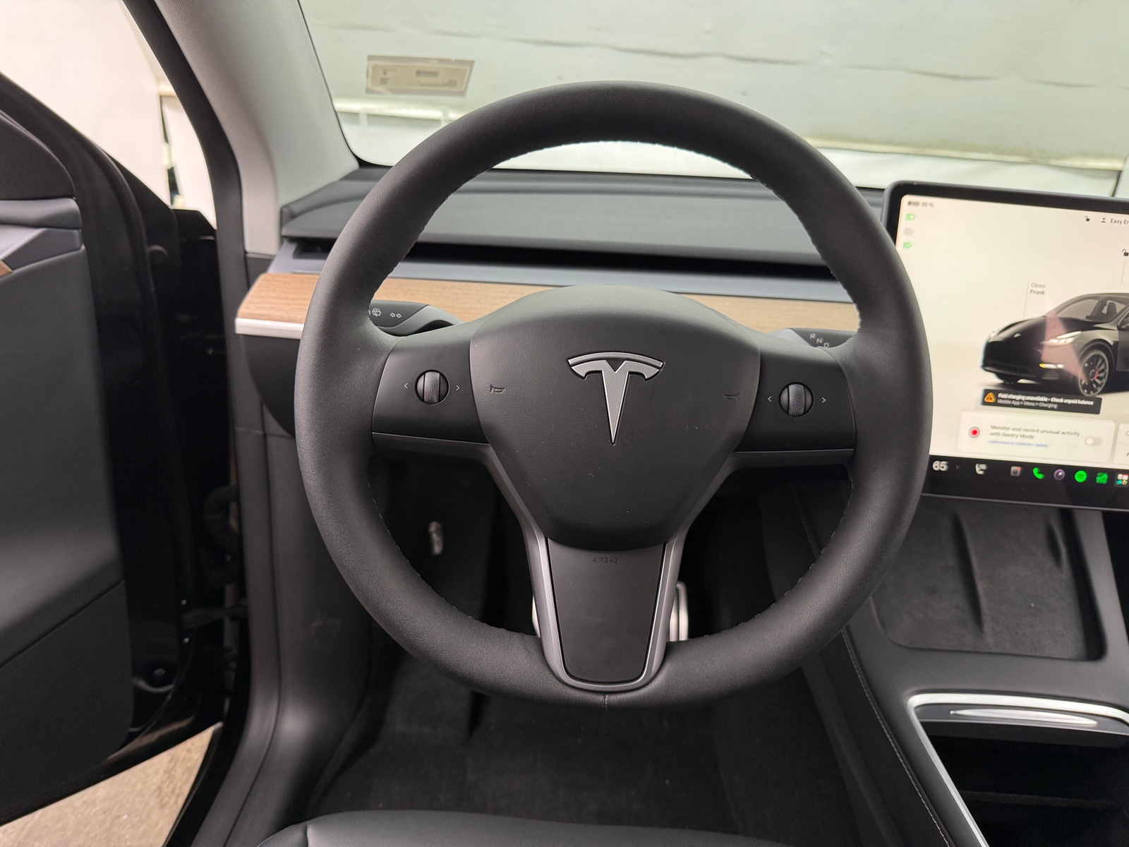Thumbnail: 2025 Tesla Model Y - 4