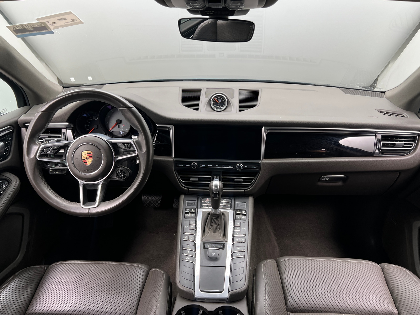 Thumbnail: 2019 Porsche Macan - 2