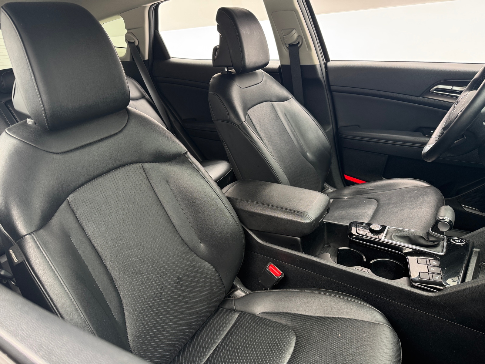 Thumbnail: 2023 Kia Sportage - 2