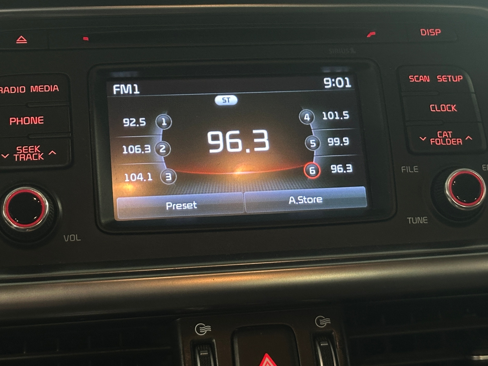 Thumbnail: 2016 Kia Optima - 3