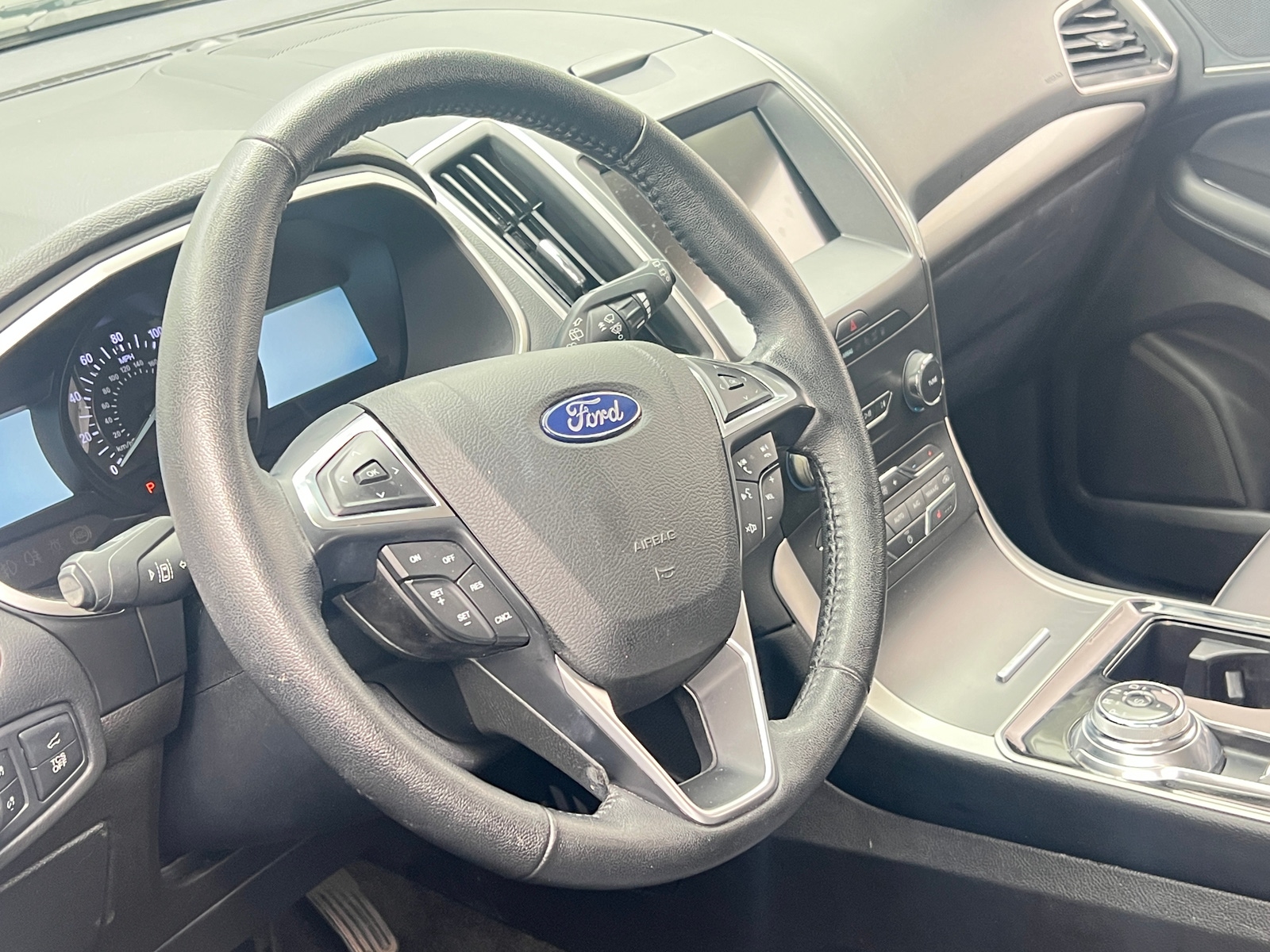 Thumbnail: 2019 Ford Edge - 4