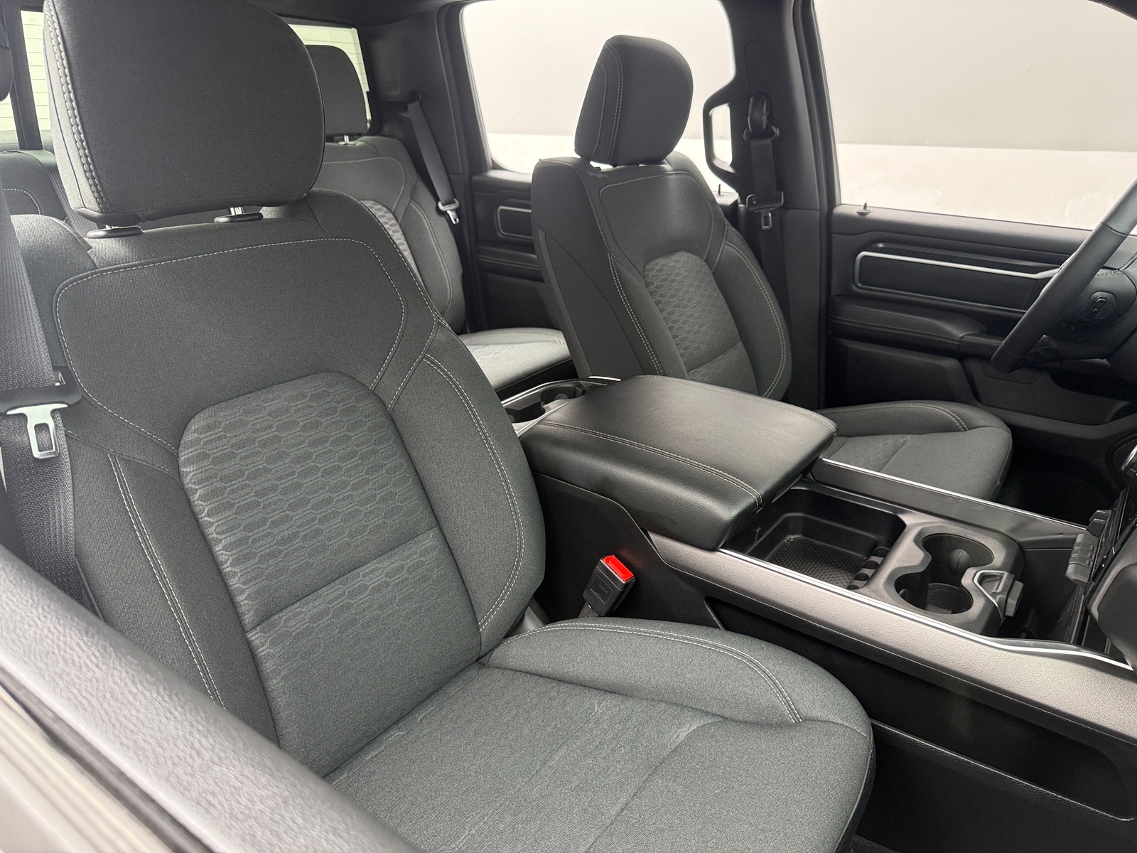 Thumbnail: 2025 RAM 1500 - 2