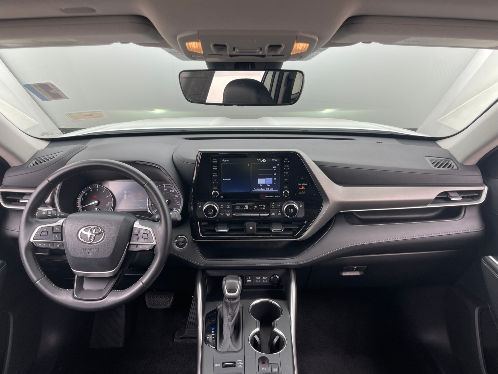 Thumbnail: 2022 Toyota Highlander - 2