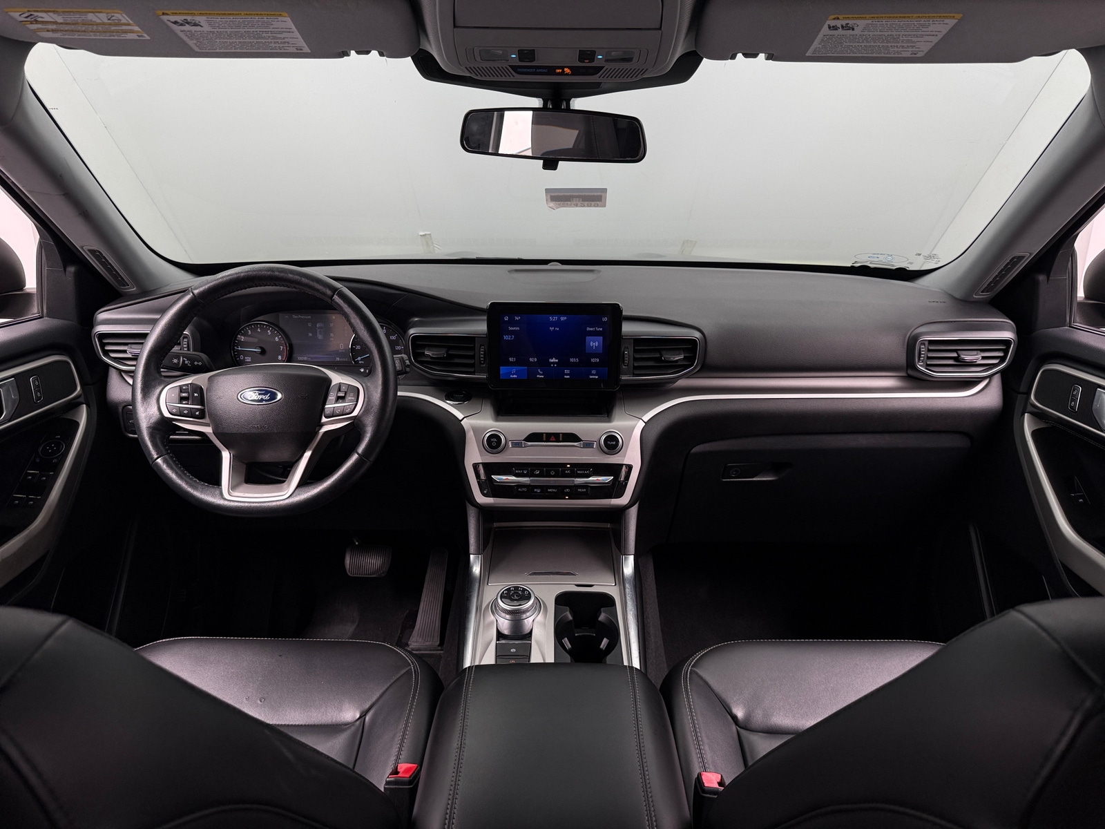 Thumbnail: 2022 Ford Explorer - 3