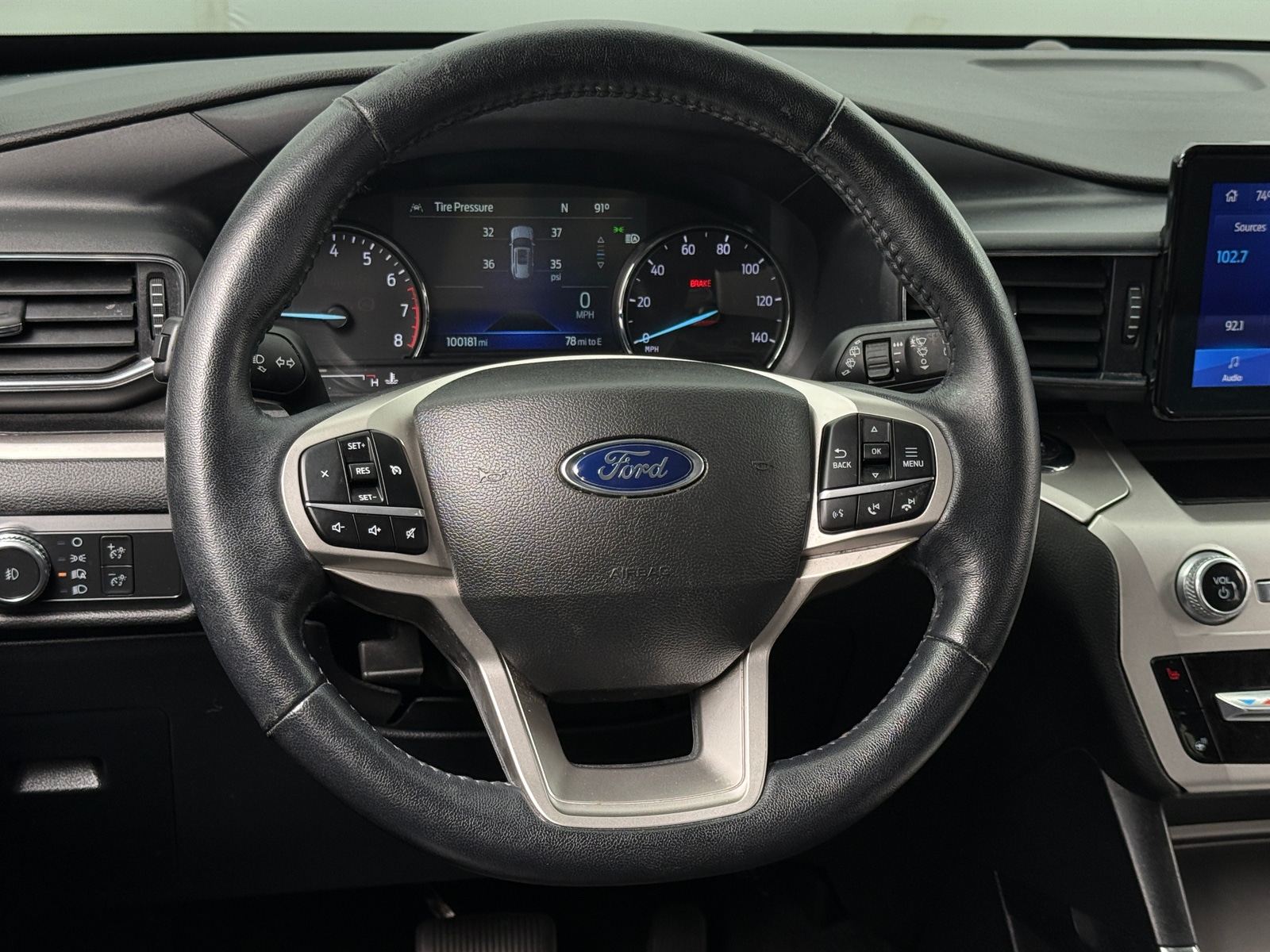Thumbnail: 2022 Ford Explorer - 5