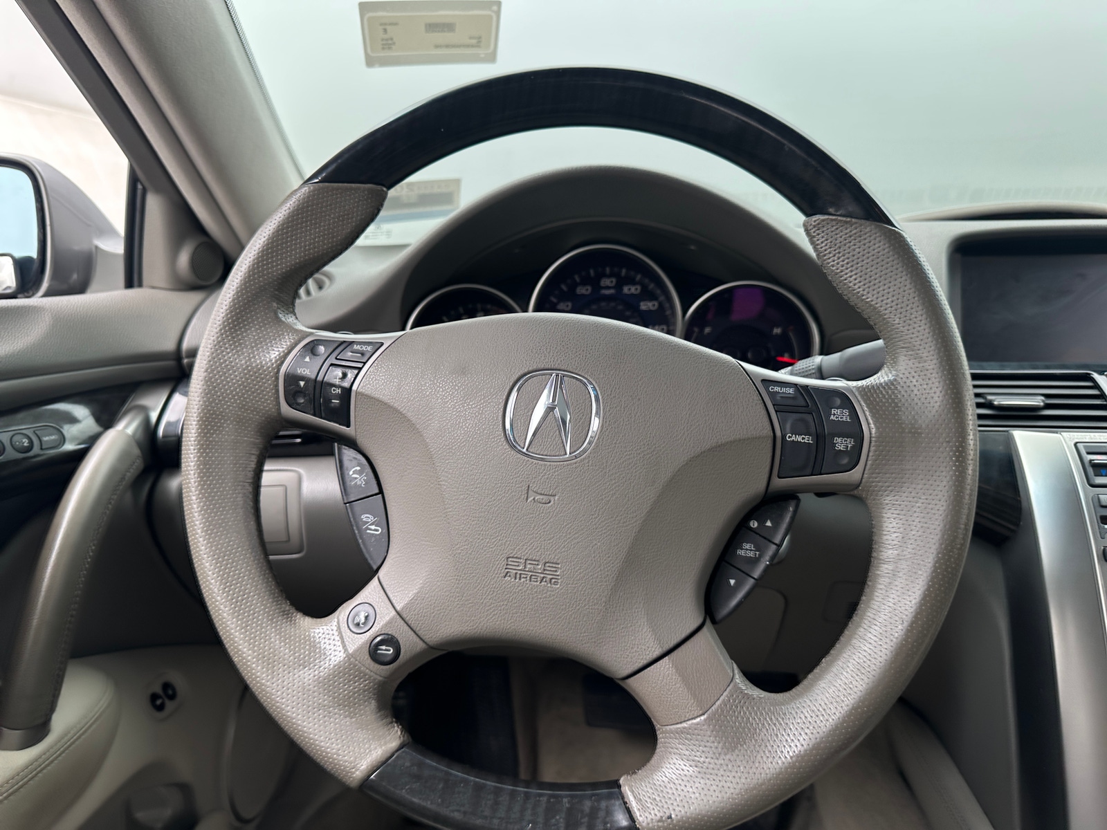 Thumbnail: 2010 Acura RL - 4