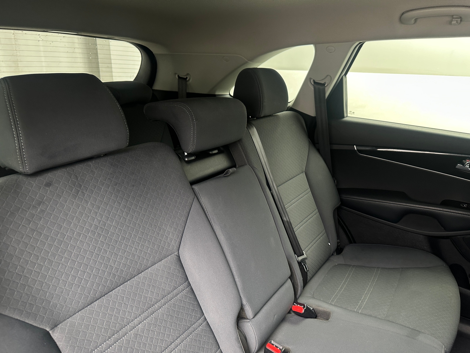 Thumbnail: 2017 Kia Sorento - 6