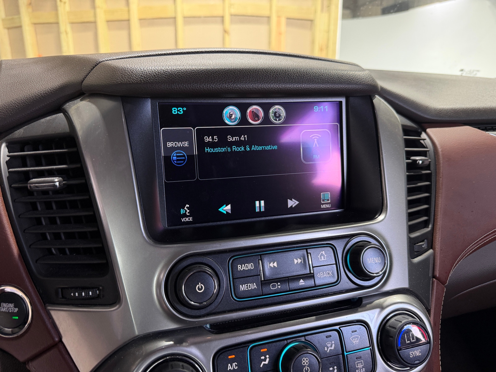 Thumbnail: 2015 Chevrolet Tahoe - 3
