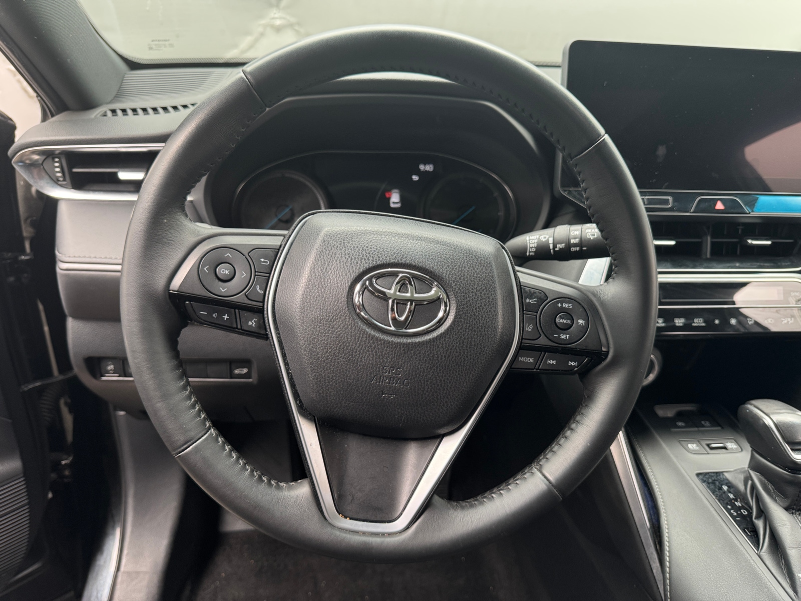 Thumbnail: 2023 Toyota Venza - 4