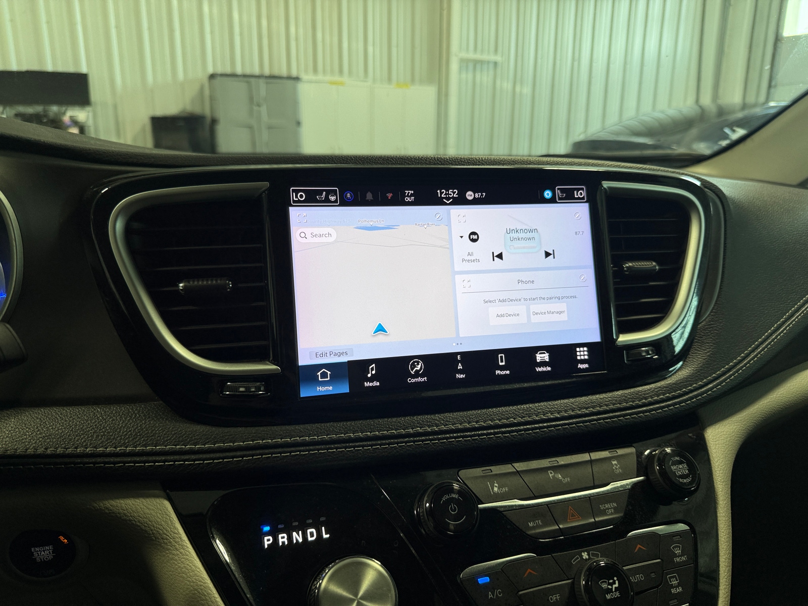 Thumbnail: 2024 Chrysler Pacifica - 3