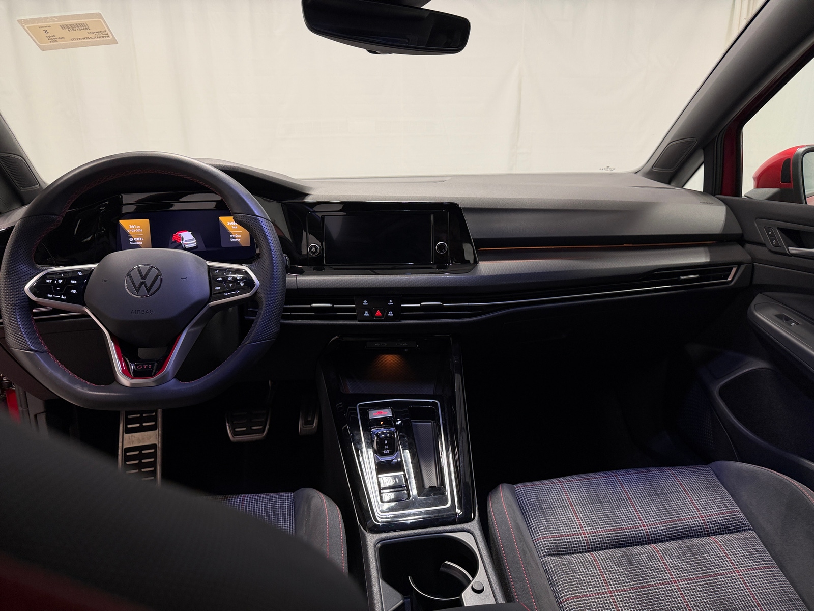 Thumbnail: 2024 Volkswagen Golf - 3
