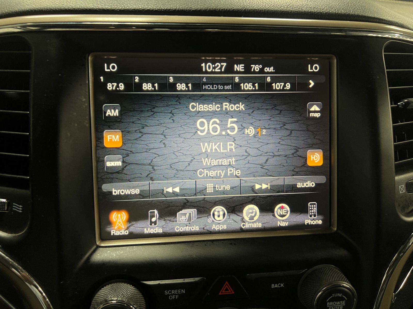 Thumbnail: 2015 Jeep Grand Cherokee - 3