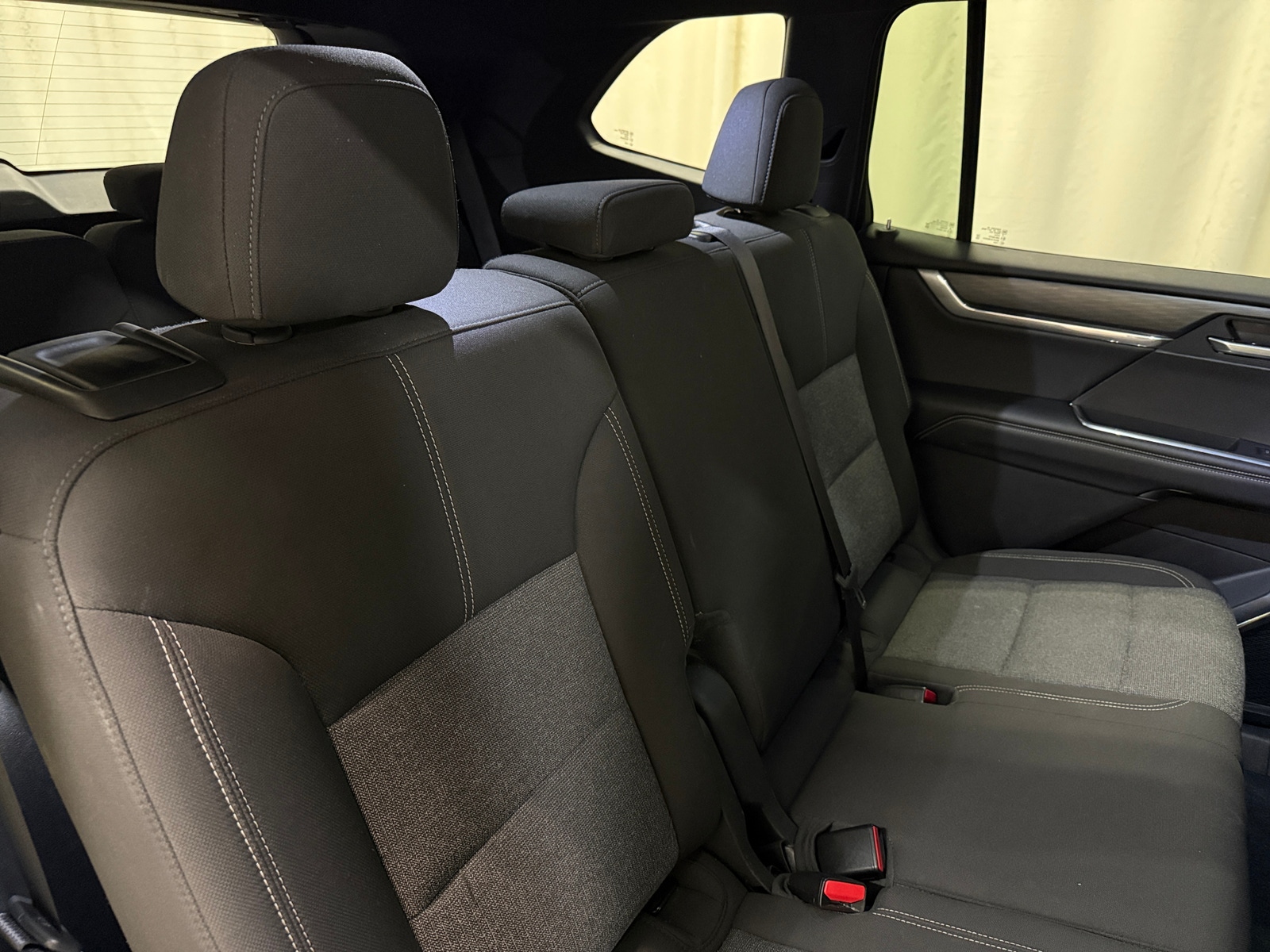 Thumbnail: 2025 GMC Acadia - 6