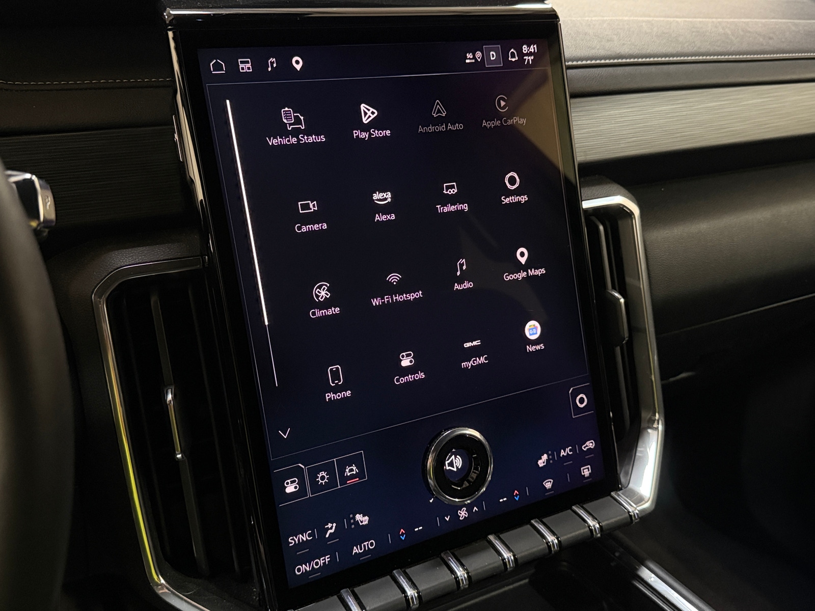 Thumbnail: 2025 GMC Acadia - 4