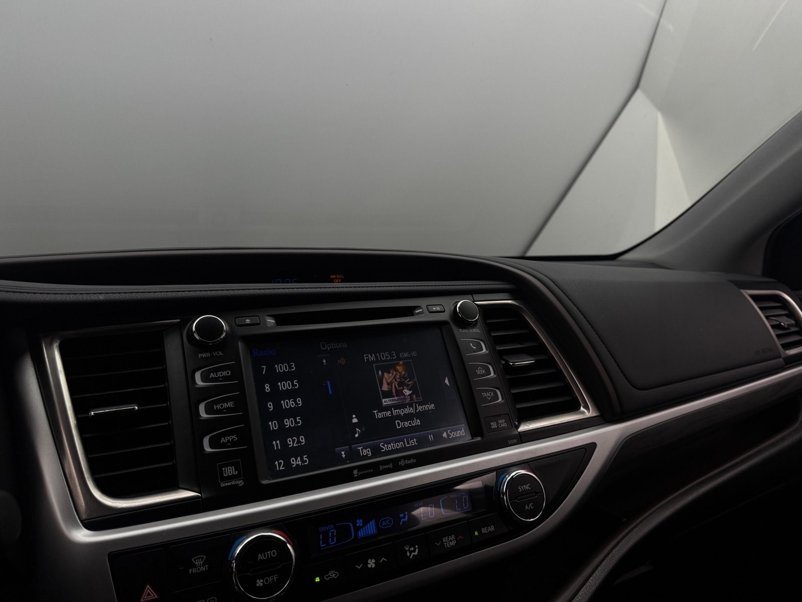 Thumbnail: 2019 Toyota Highlander - 4