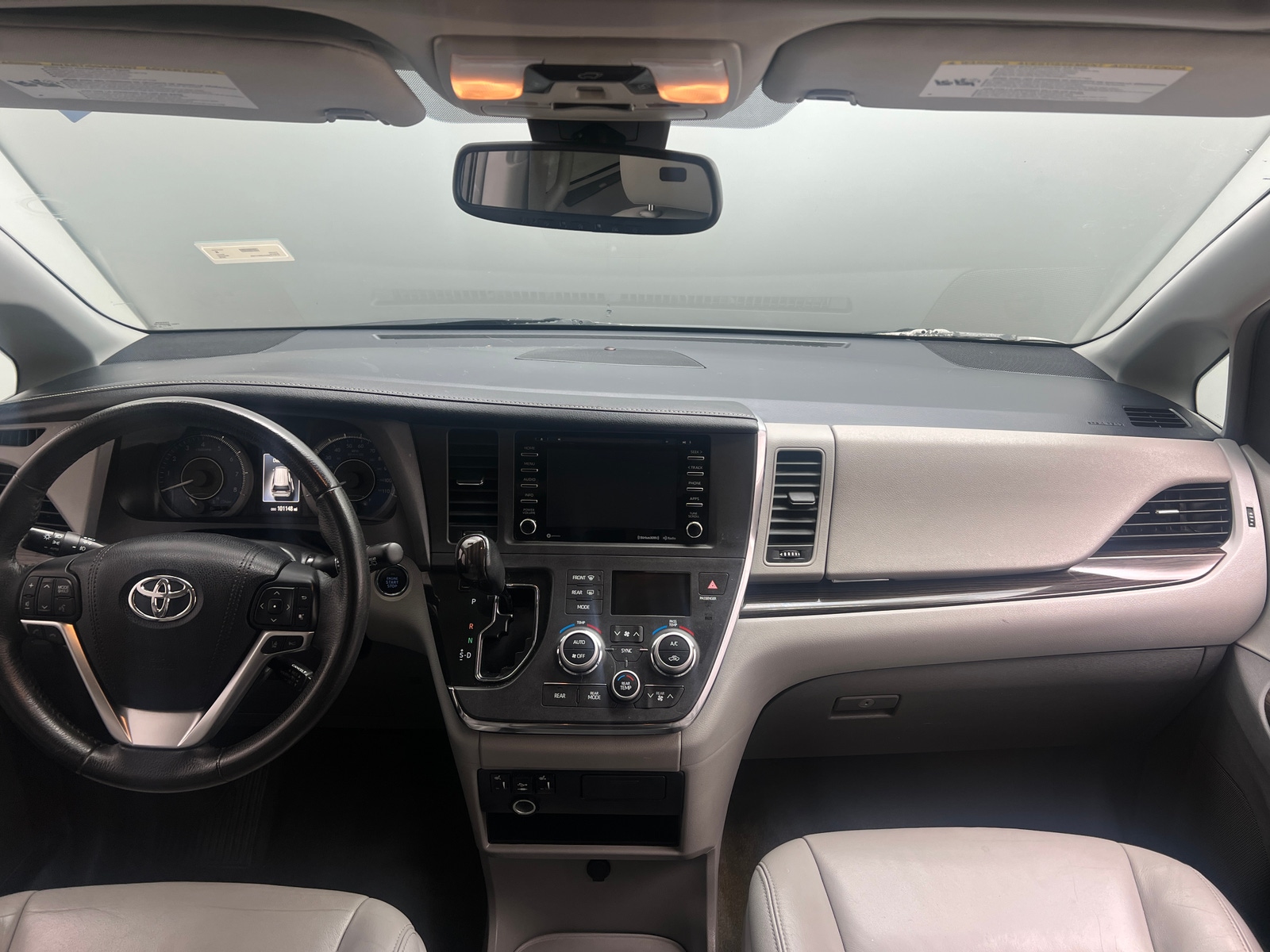 Thumbnail: 2018 Toyota Sienna - 2