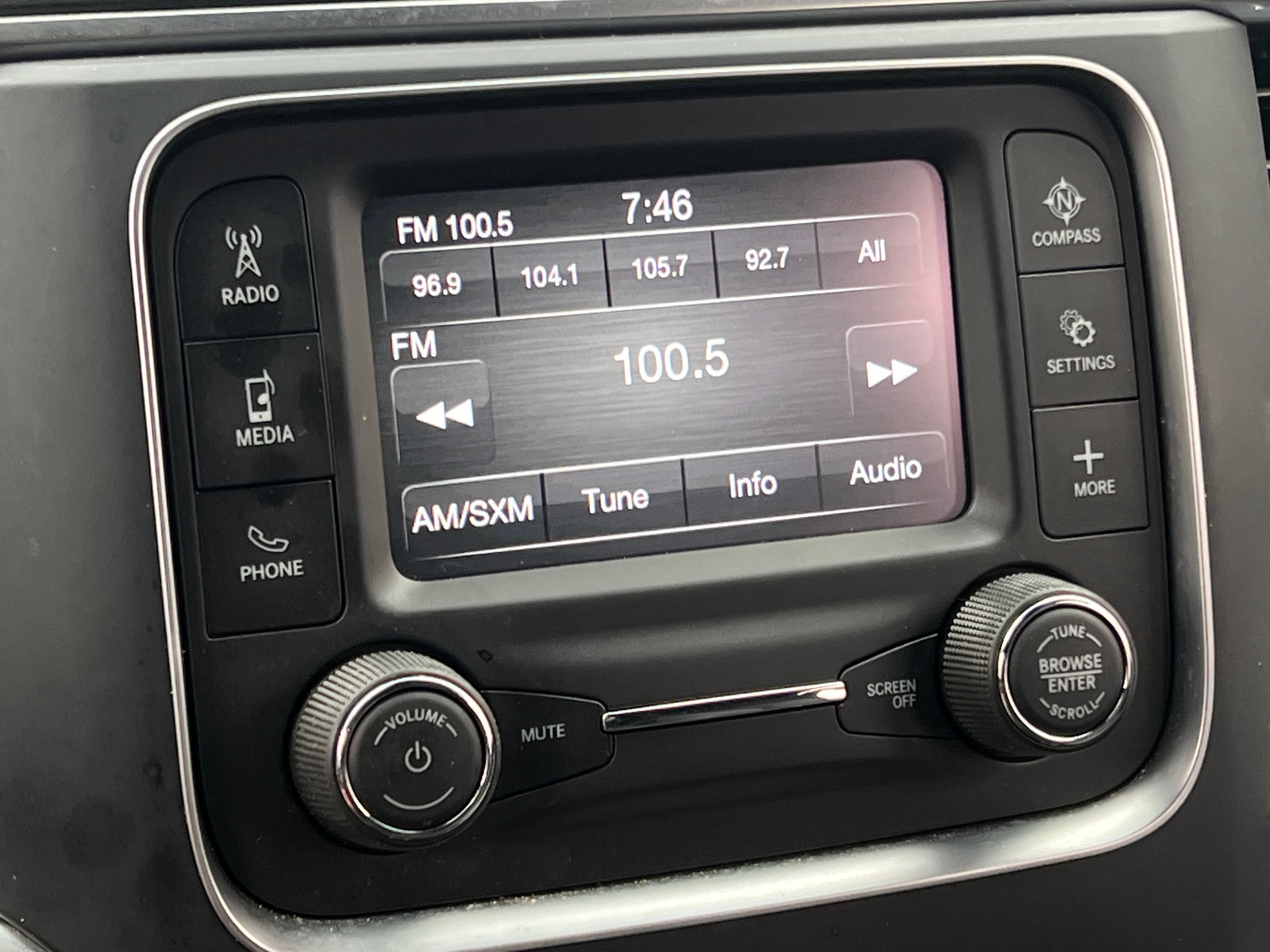 Thumbnail: 2022 RAM 1500 Classic - 4