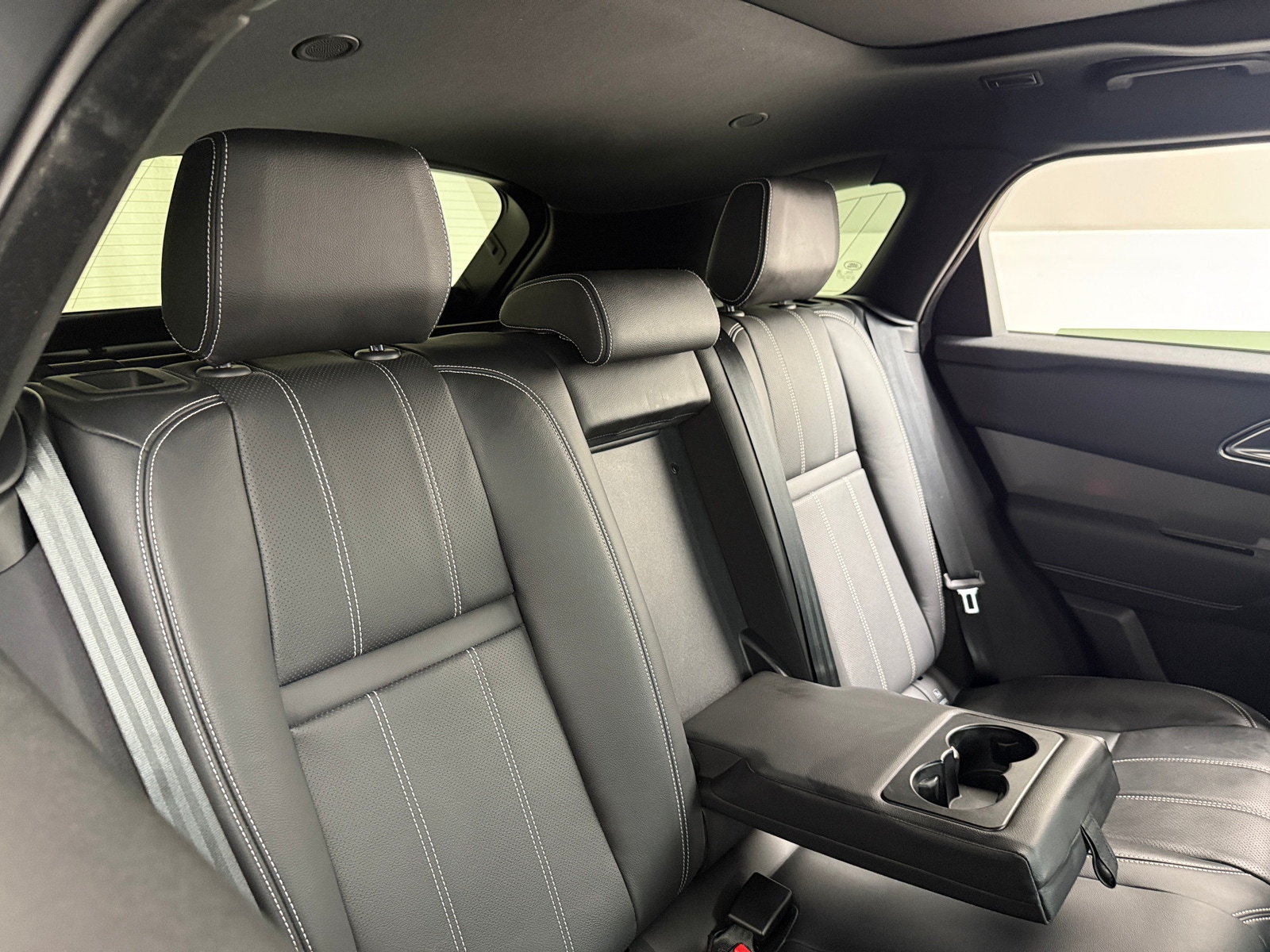 Thumbnail: 2023 Land Rover Range Rover Velar - 5