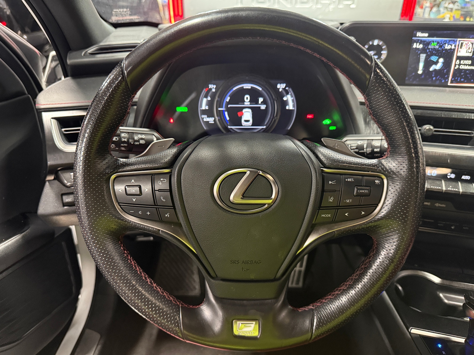 Thumbnail: 2021 Lexus UX - 5