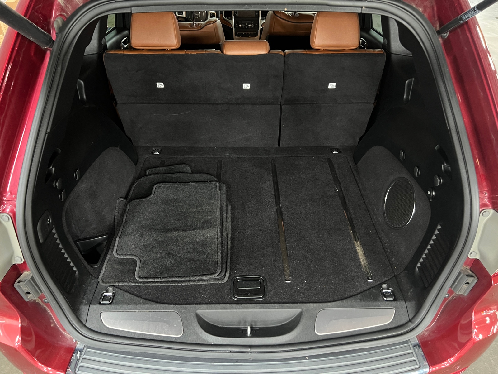 Thumbnail: 2012 Jeep Grand Cherokee - 7