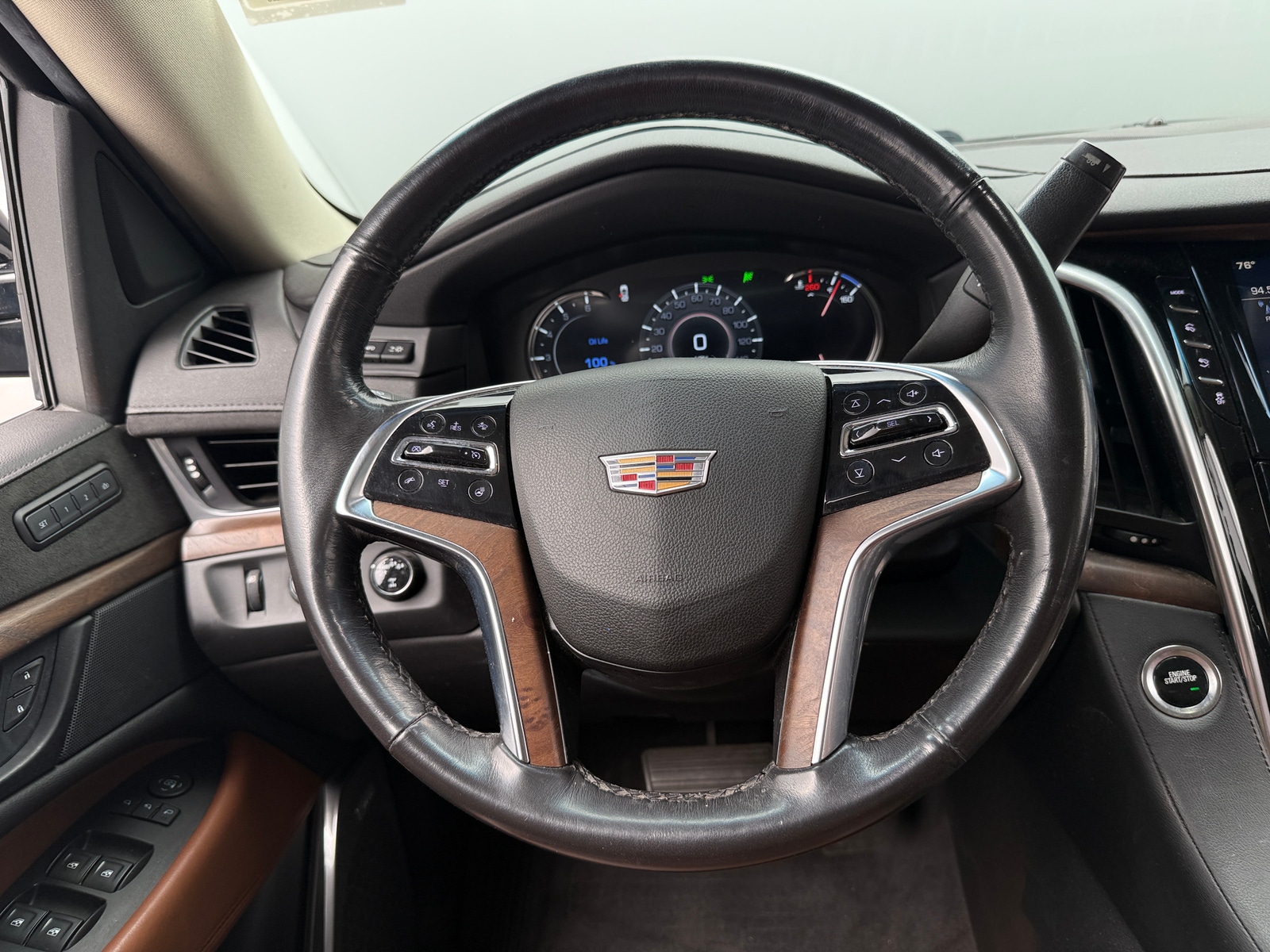 Thumbnail: 2020 Cadillac Escalade - 4