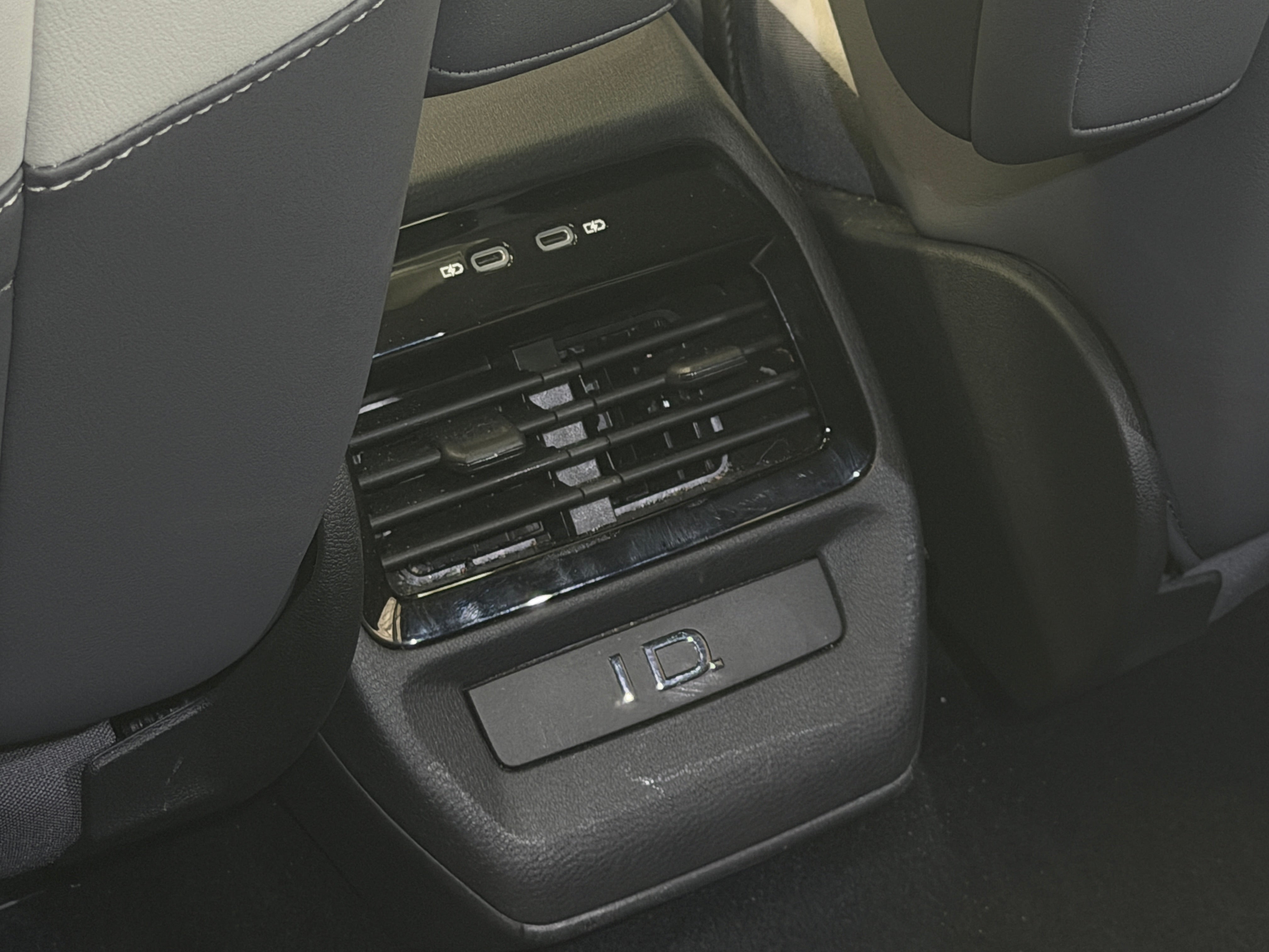 2022 Volkswagen ID.4 PRO S