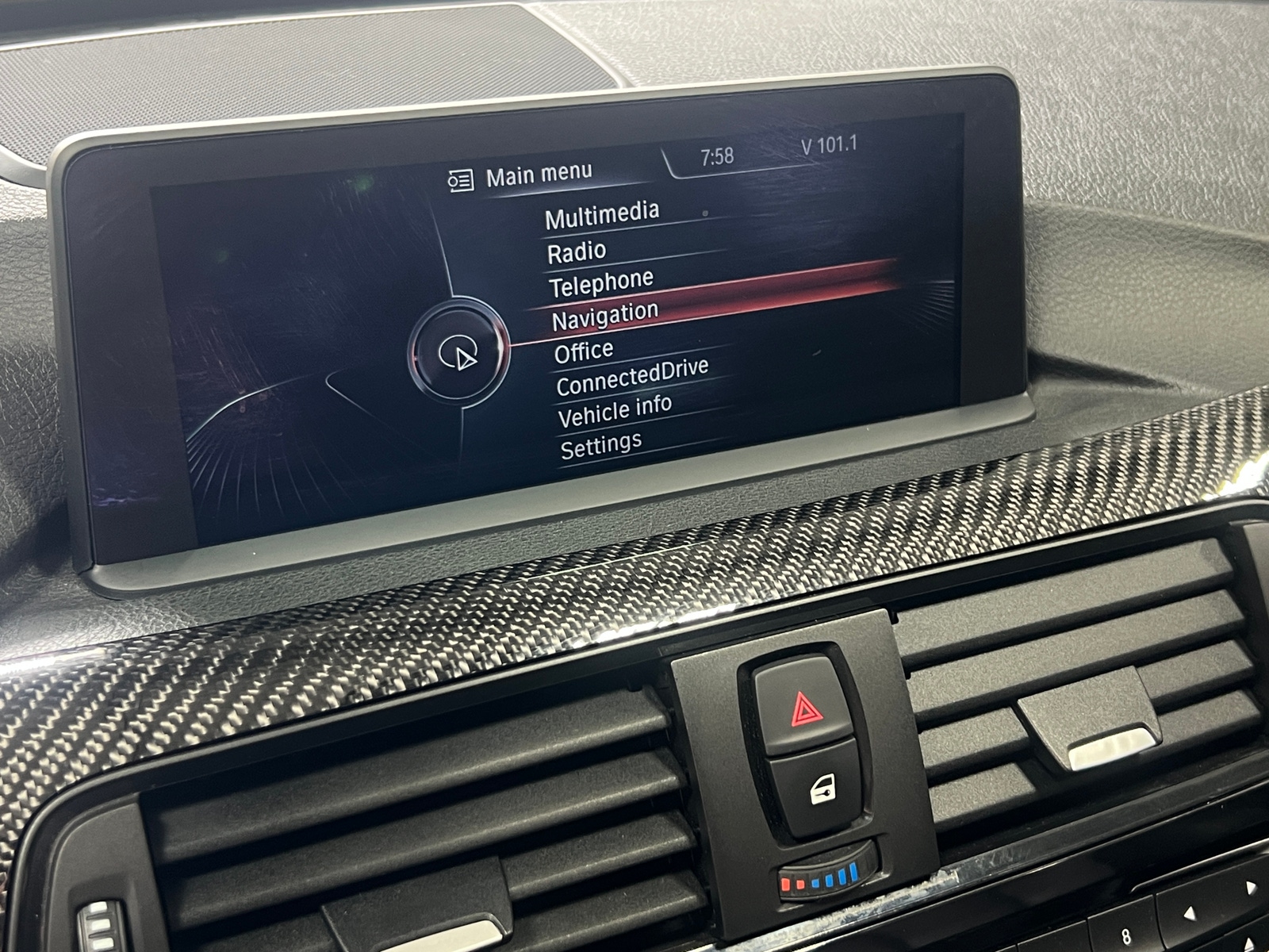 Thumbnail: 2015 BMW M3 - 3