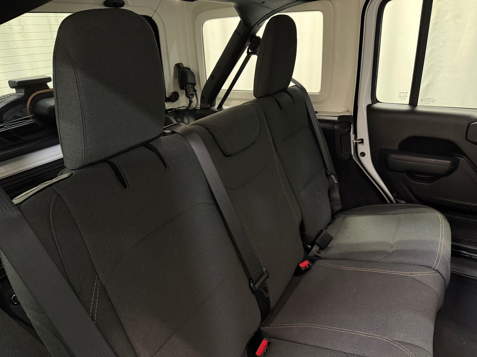 Thumbnail: 2025 Jeep Wrangler - 6