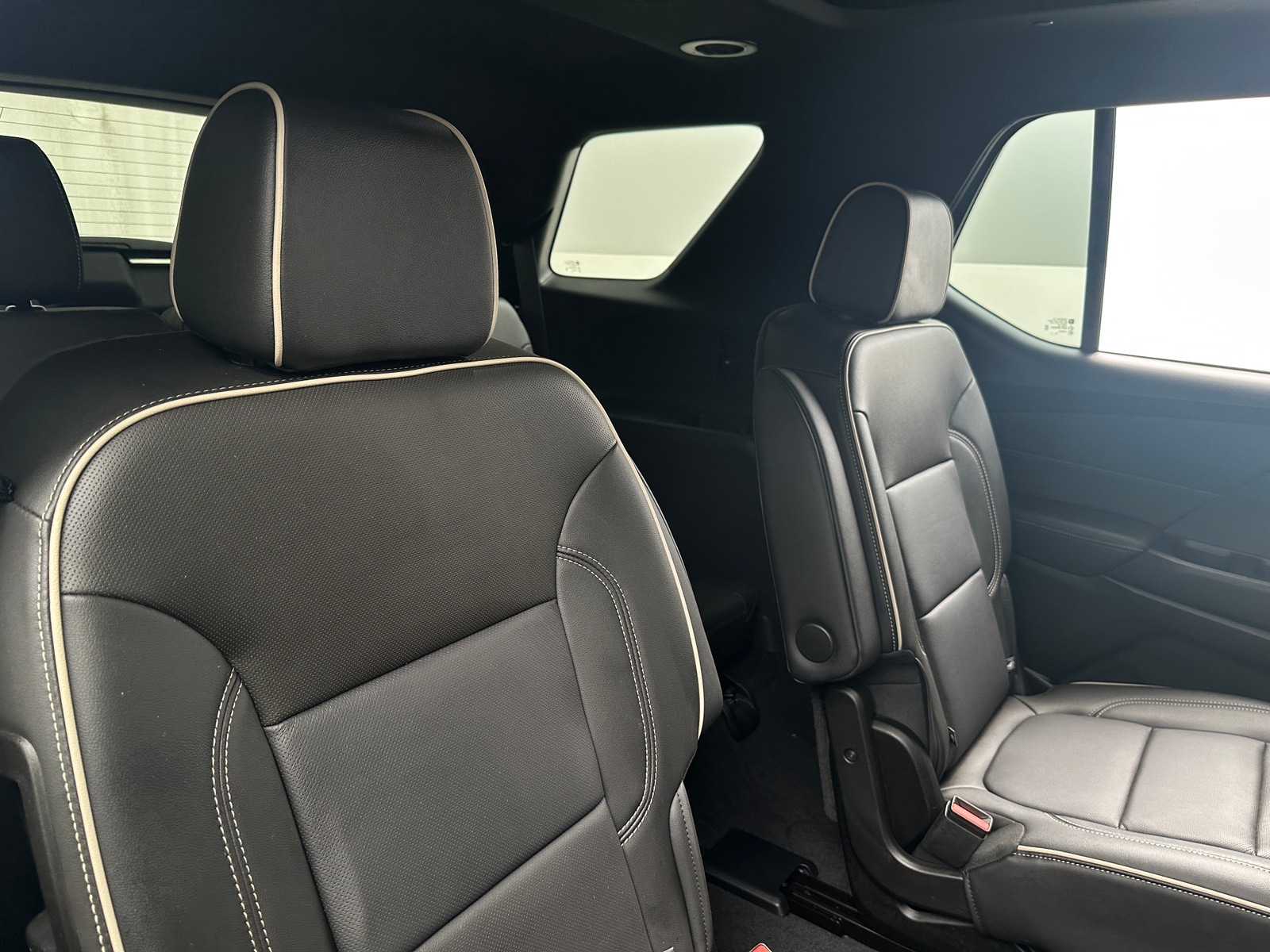 Thumbnail: 2023 Chevrolet Traverse - 5
