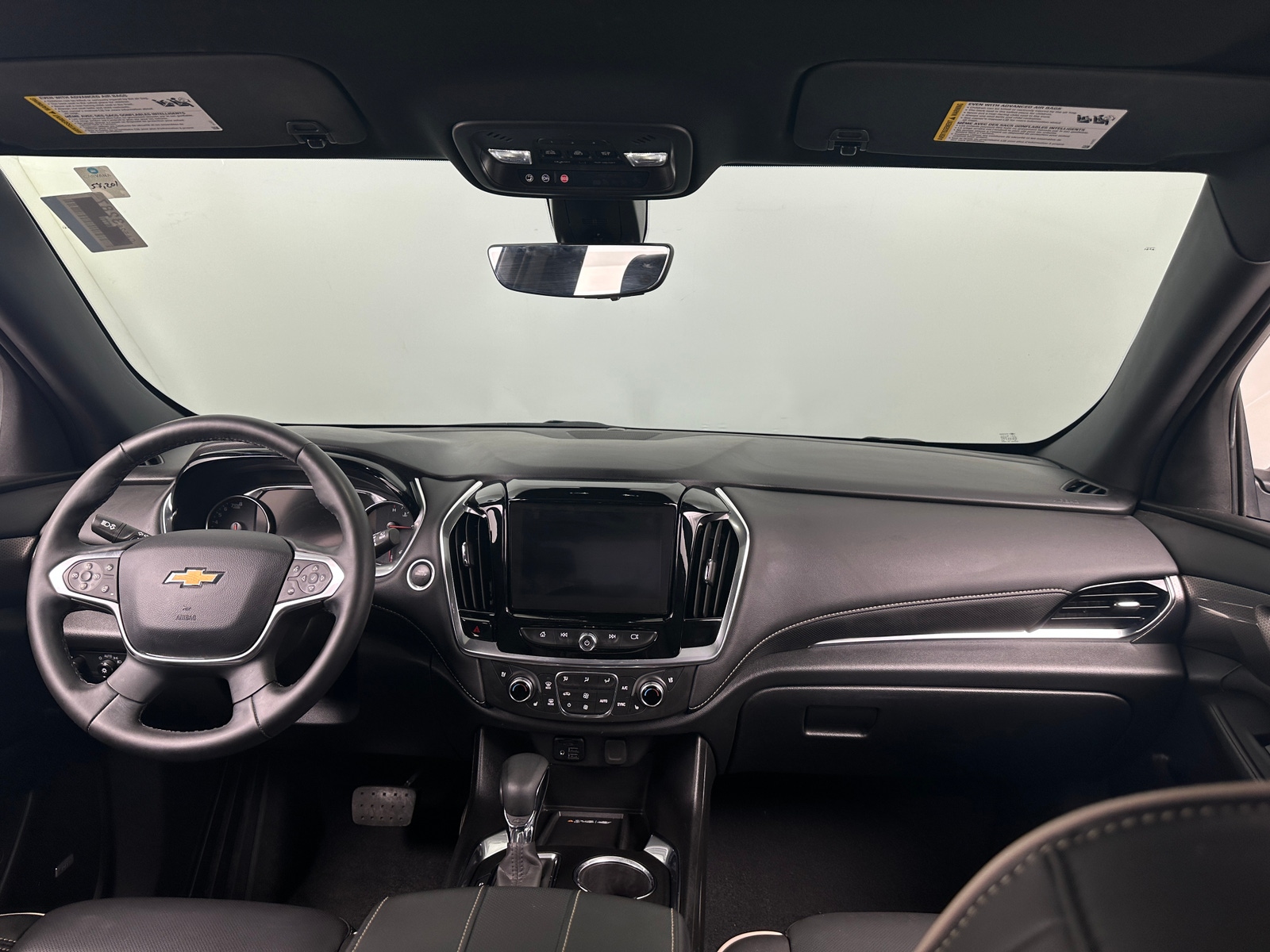 Thumbnail: 2023 Chevrolet Traverse - 2