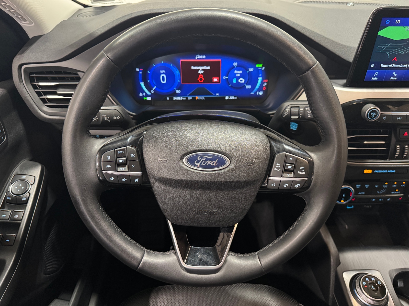 Thumbnail: 2022 Ford Escape - 4