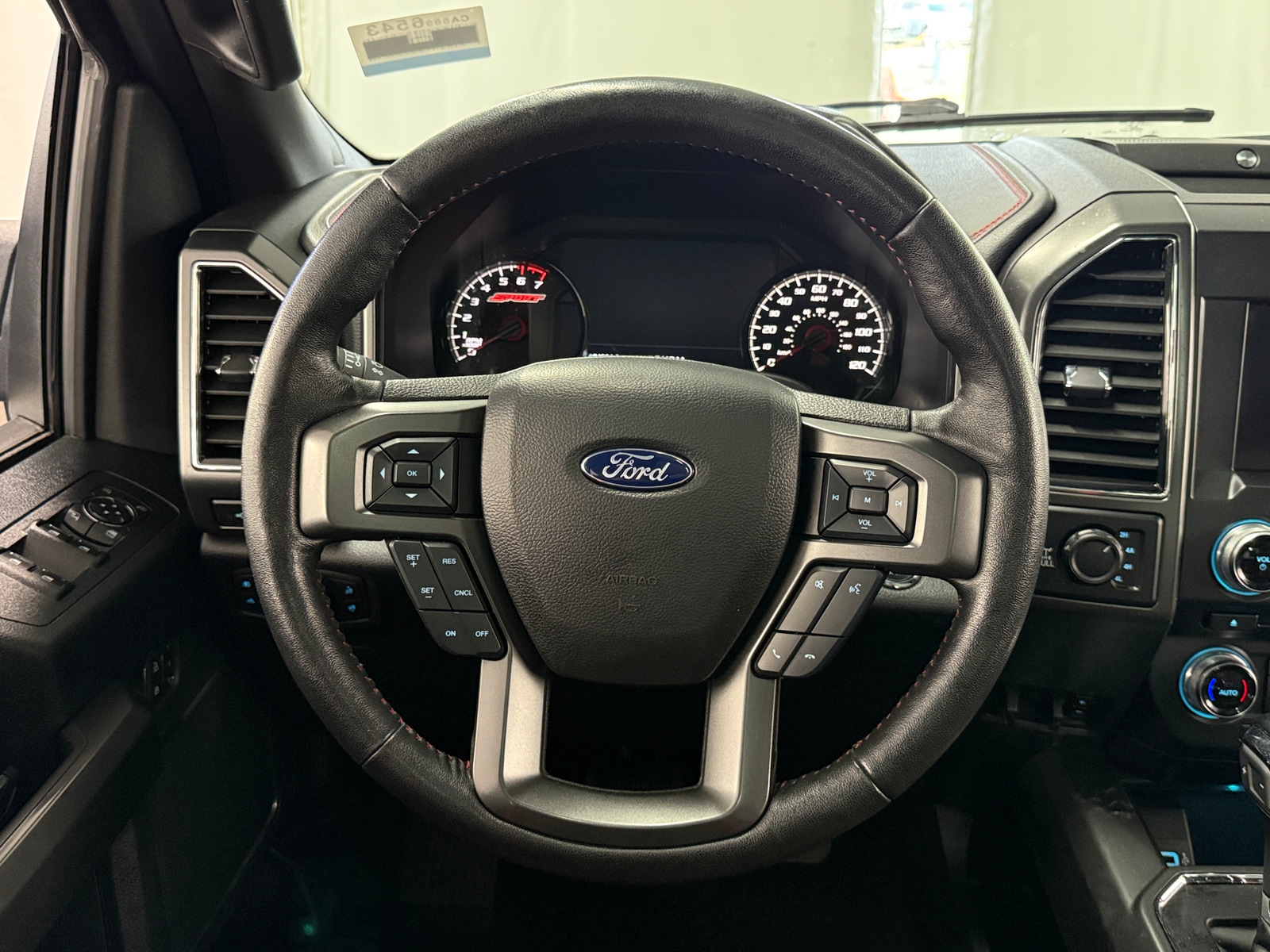 Thumbnail: 2018 Ford Econoline - 4