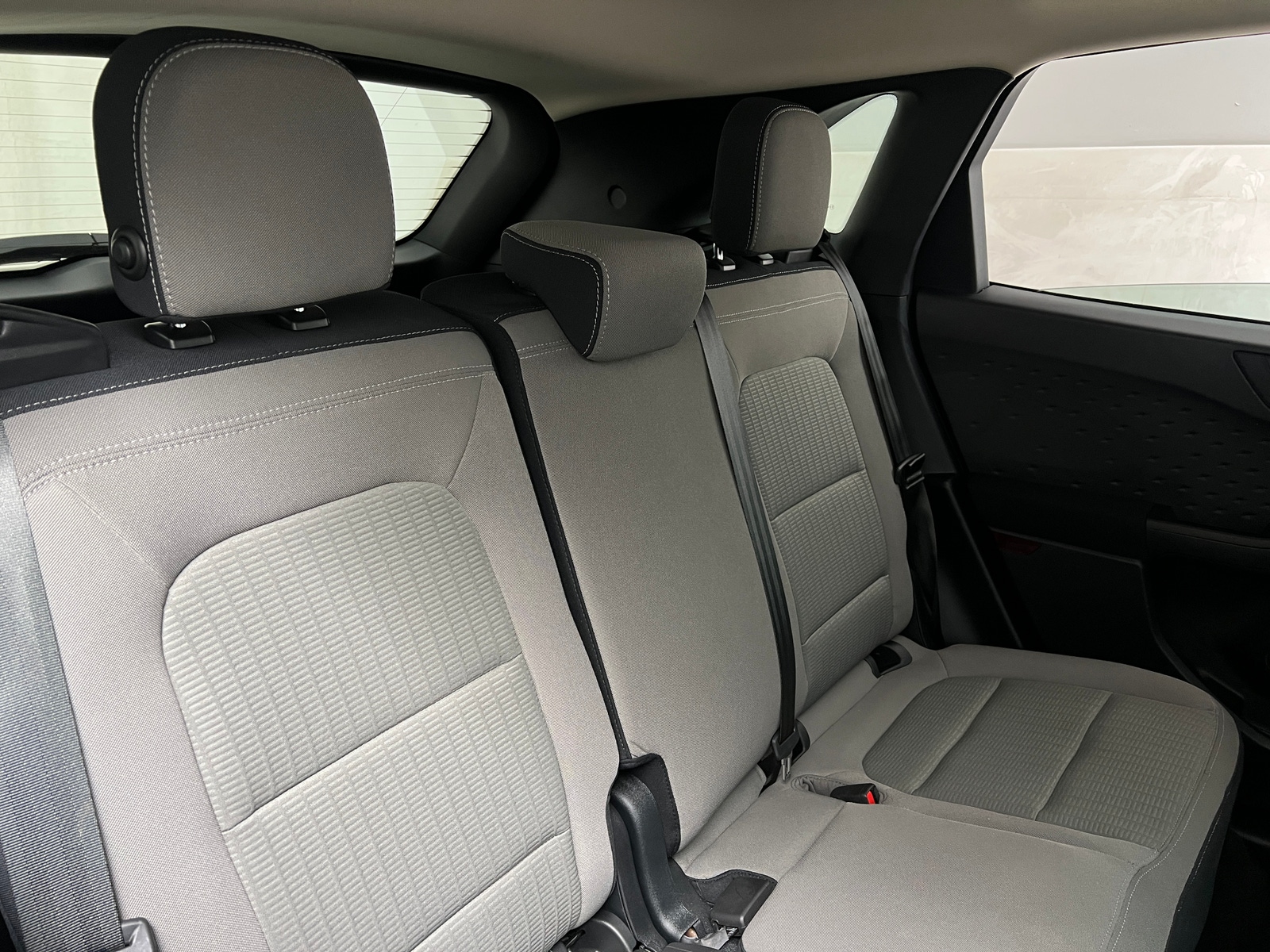 Thumbnail: 2020 Ford Escape - 6