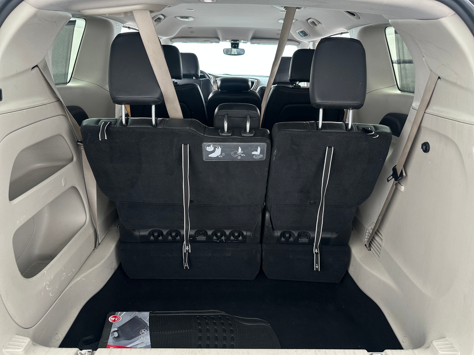 Thumbnail: 2019 Chrysler Pacifica - 6