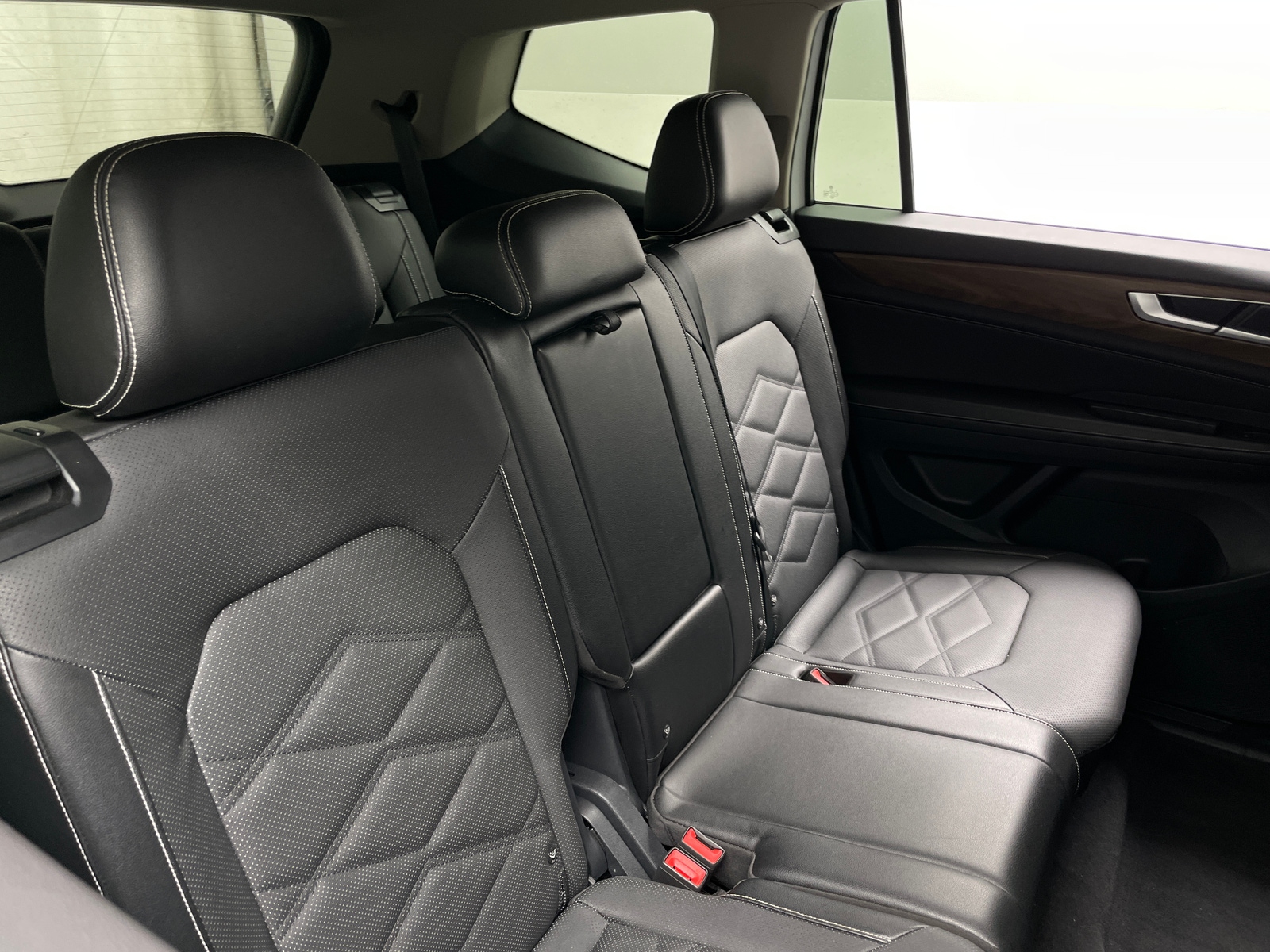 Thumbnail: 2024 Volkswagen Atlas - 5