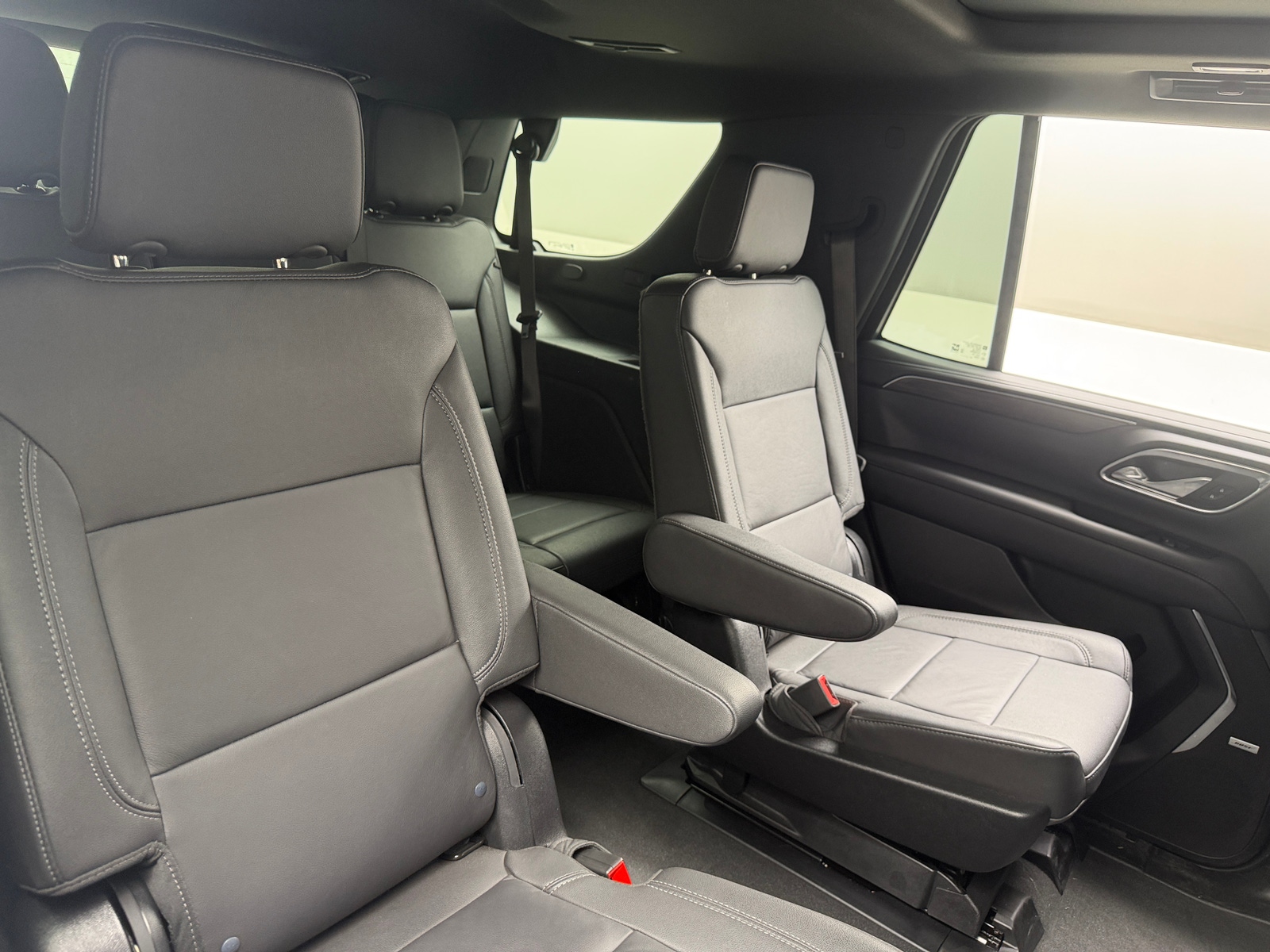 Thumbnail: 2024 Chevrolet Tahoe - 5