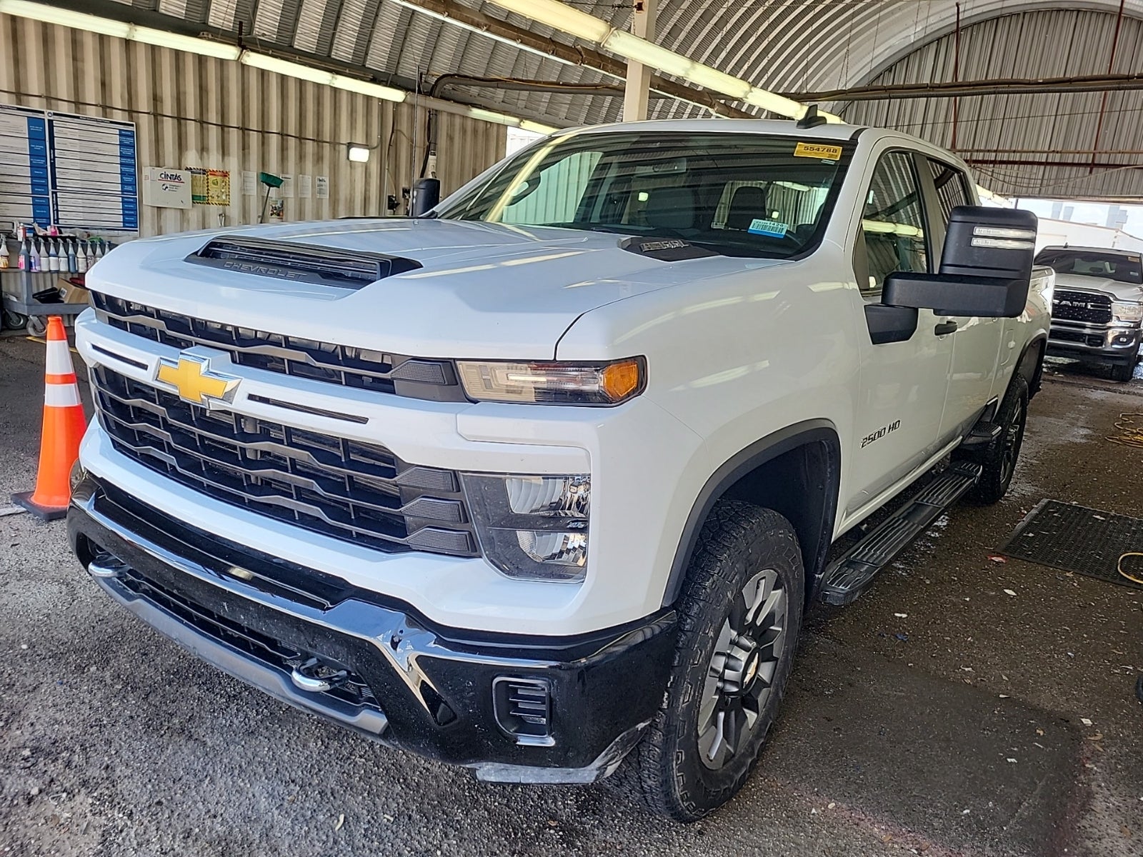 2024 Chevrolet Silverado 2500HD 4WD Crew Cab 159" Custom