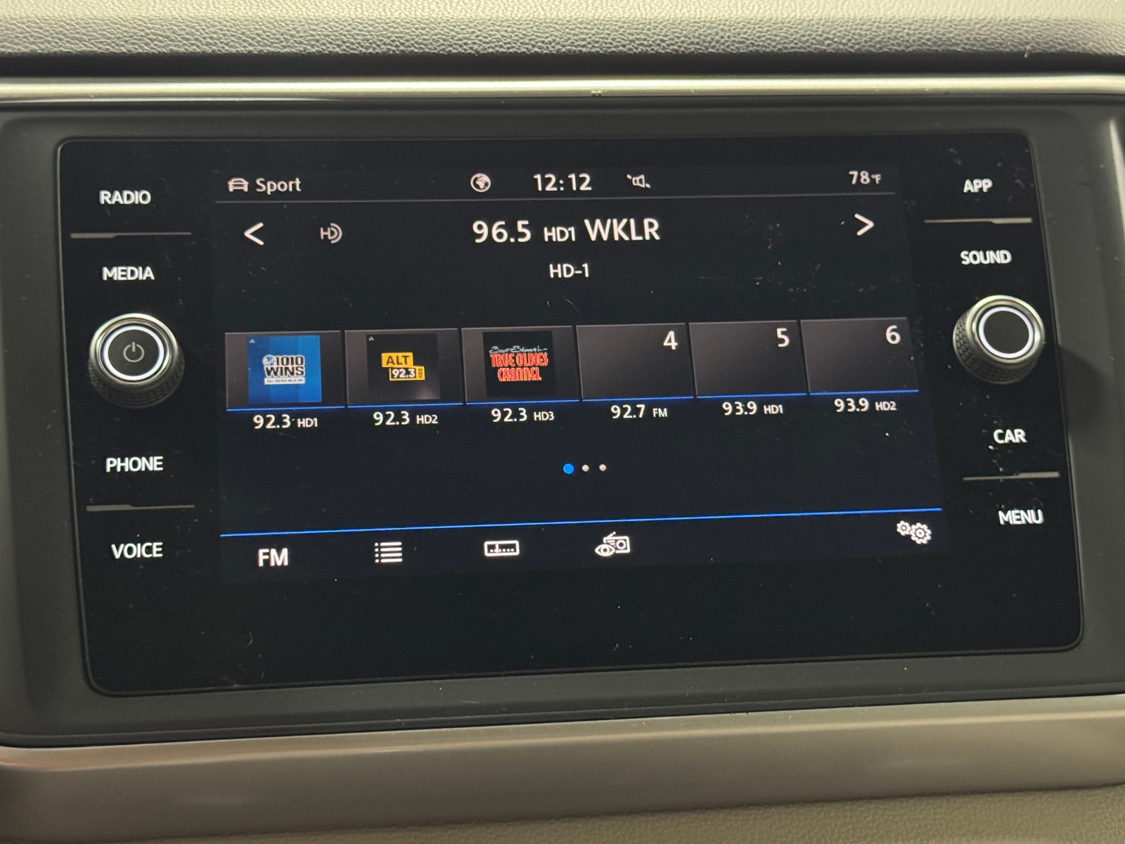 Thumbnail: 2021 Volkswagen Atlas - 3