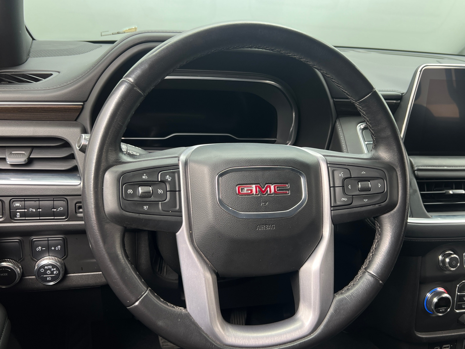 Thumbnail: 2022 GMC Yukon - 5