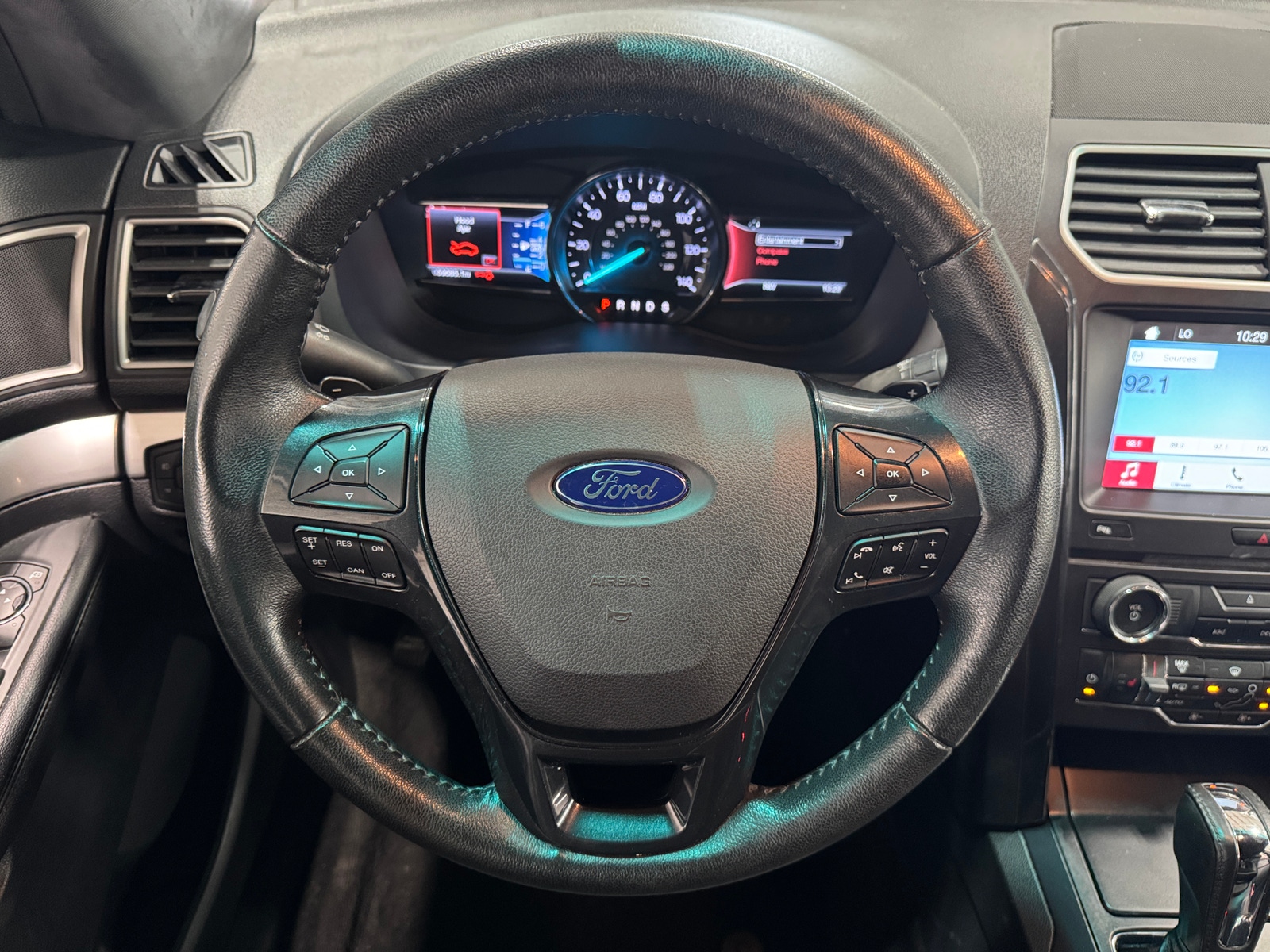 Thumbnail: 2017 Ford Explorer - 4