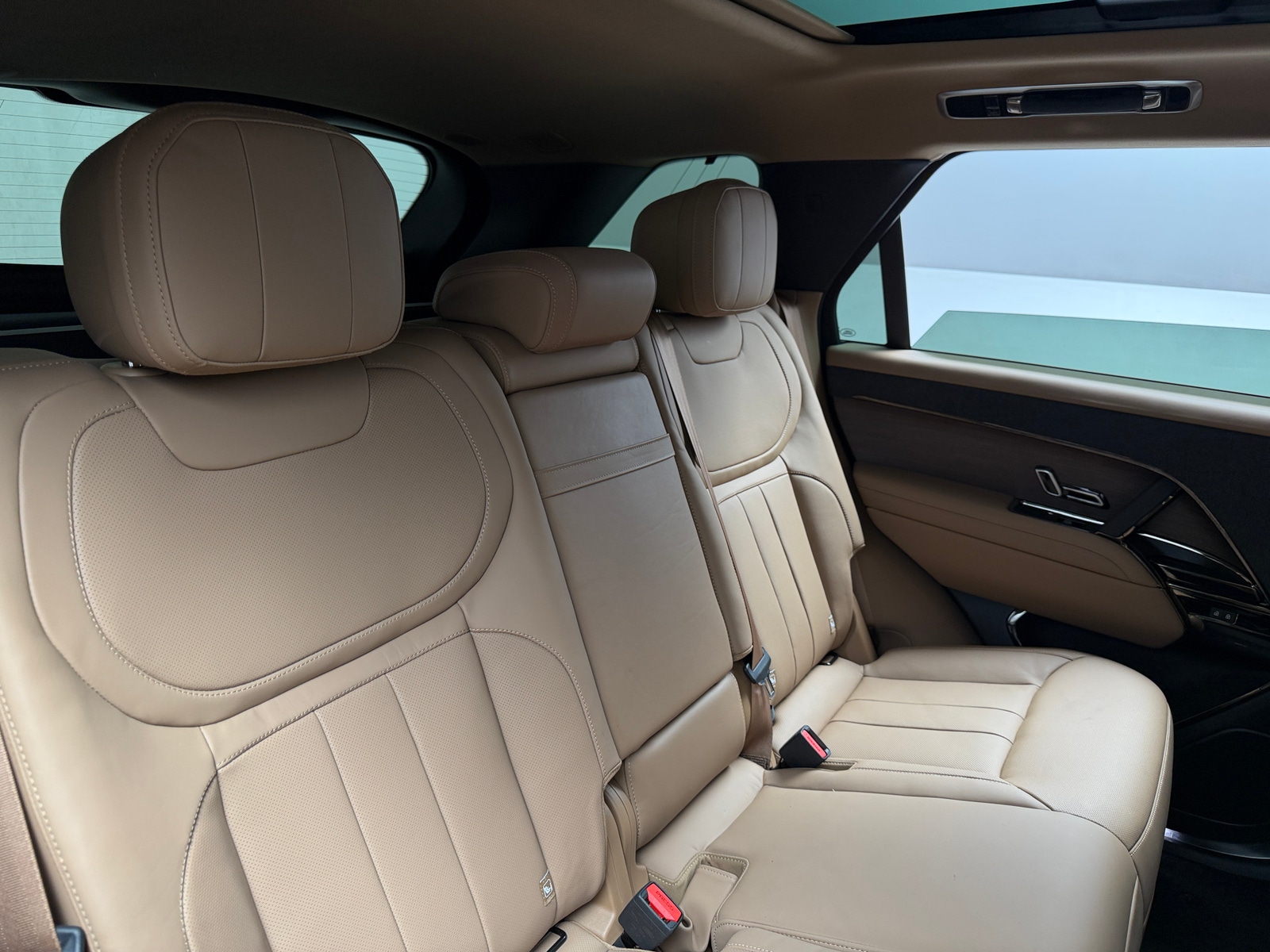 Thumbnail: 2024 Land Rover Range Rover Sport - 5