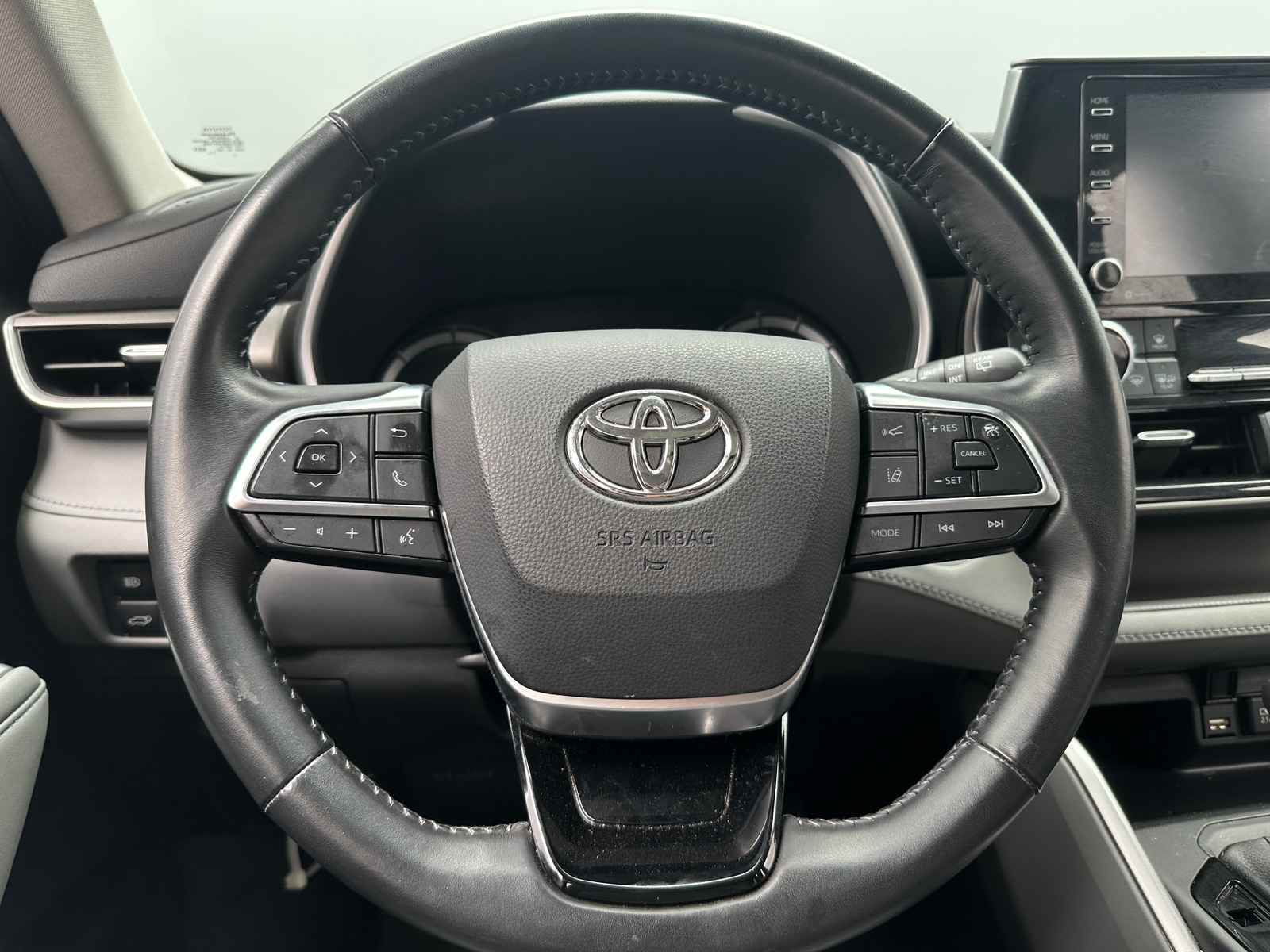 Thumbnail: 2021 Toyota Highlander - 4