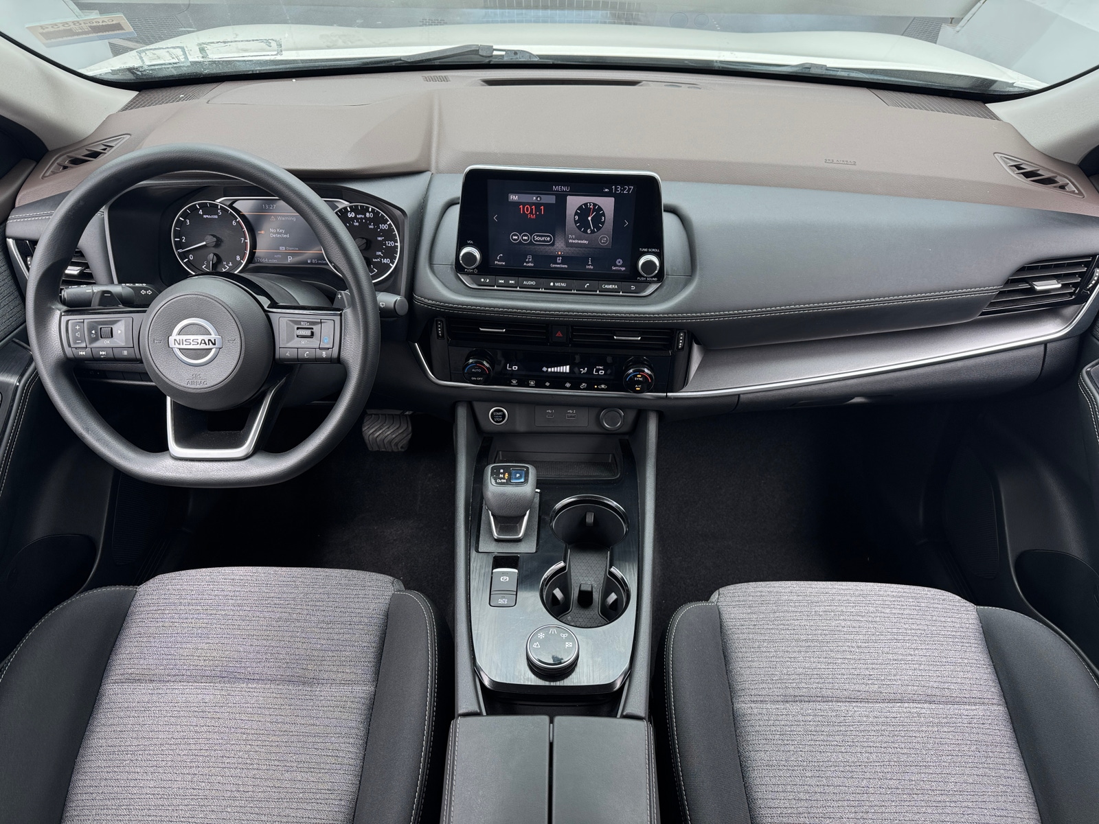 Thumbnail: 2021 Nissan Rogue - 3