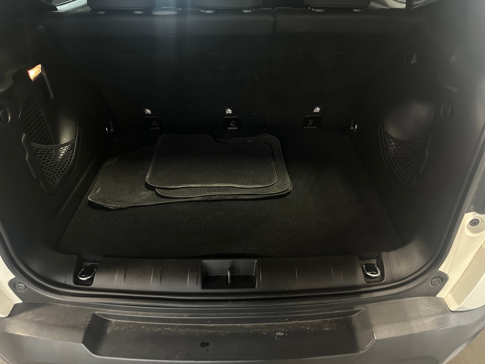 Thumbnail: 2020 Jeep Renegade - 7