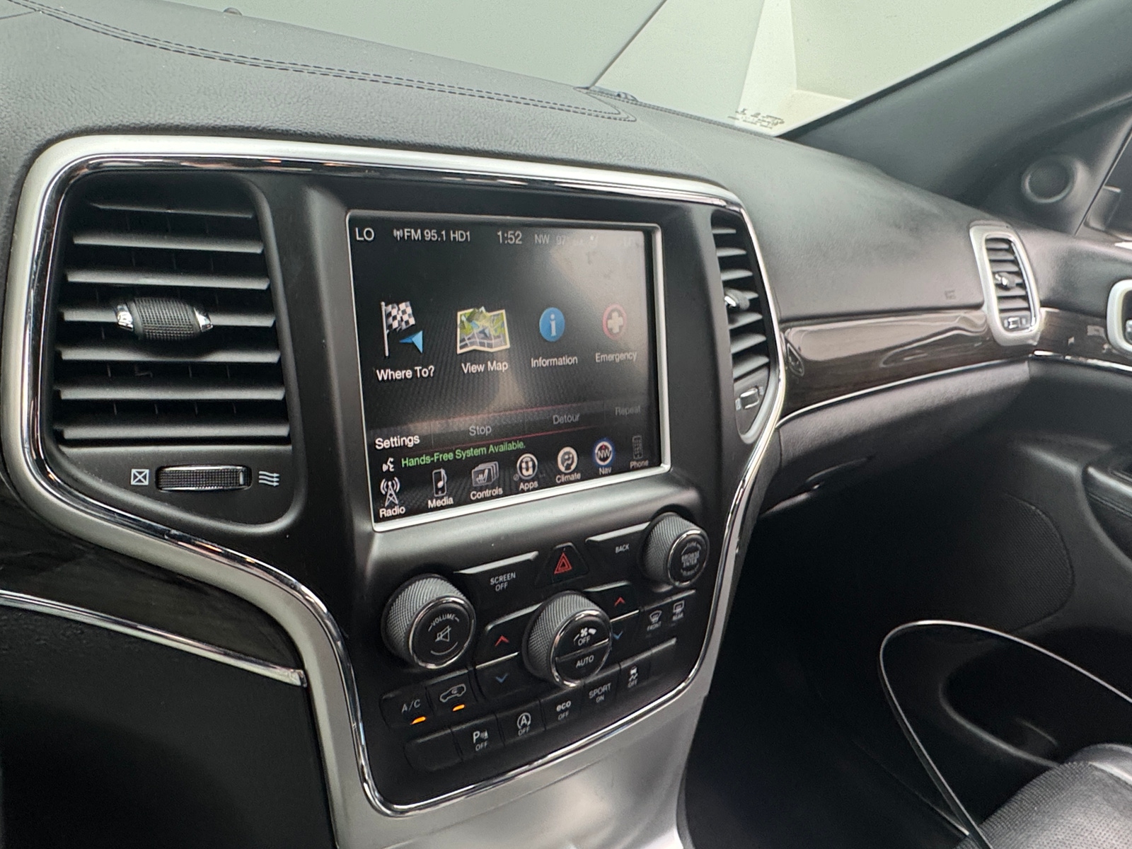Thumbnail: 2016 Jeep Grand Cherokee - 3