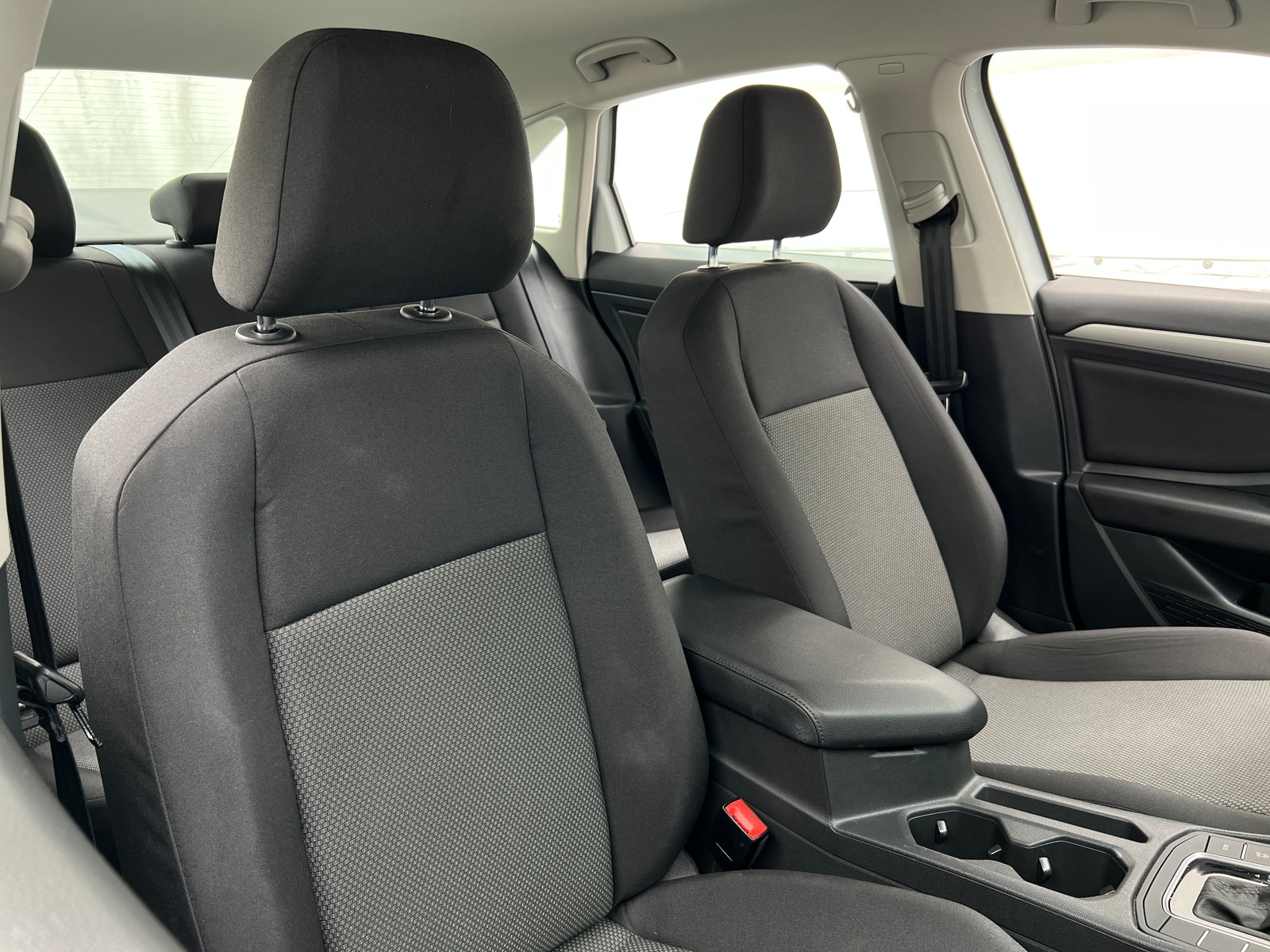Thumbnail: 2019 Volkswagen Jetta - 2