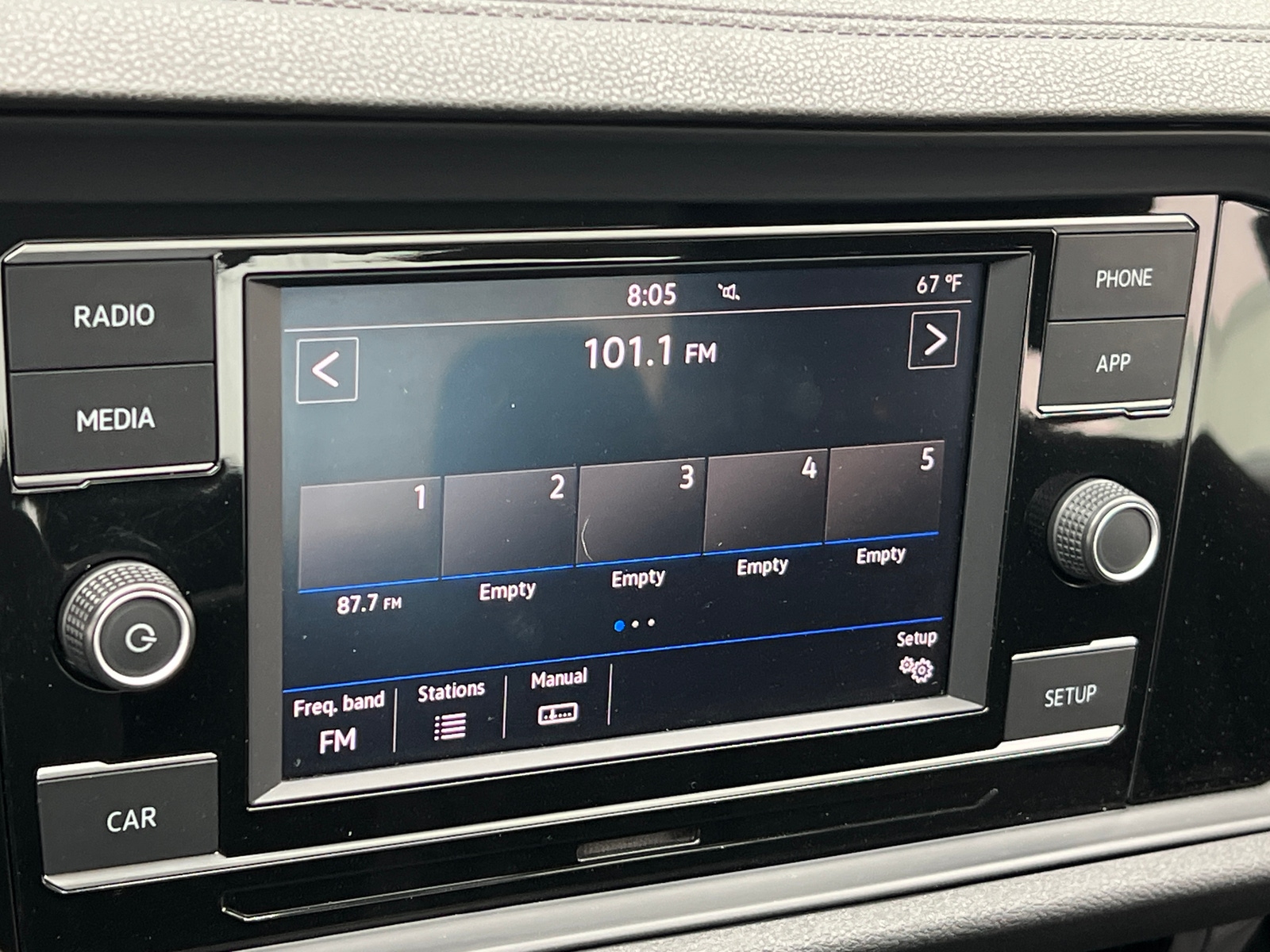 Thumbnail: 2019 Volkswagen Jetta - 4