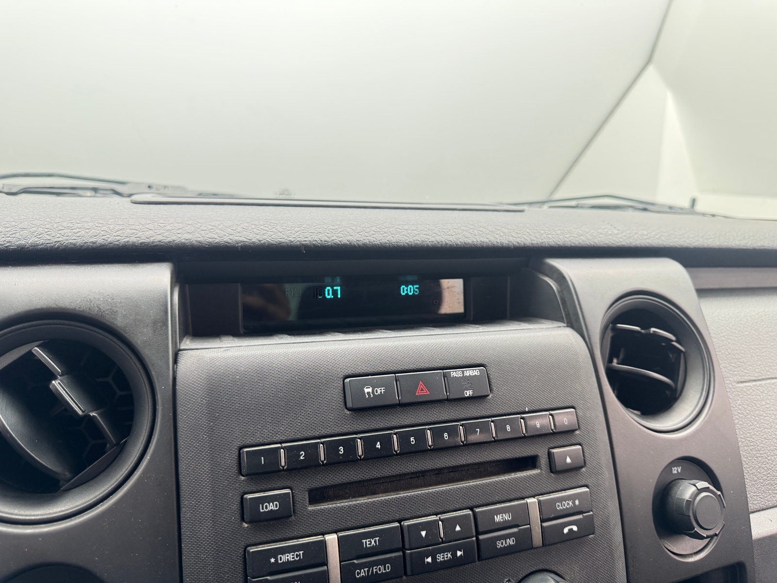 Thumbnail: 2014 Ford Econoline - 4