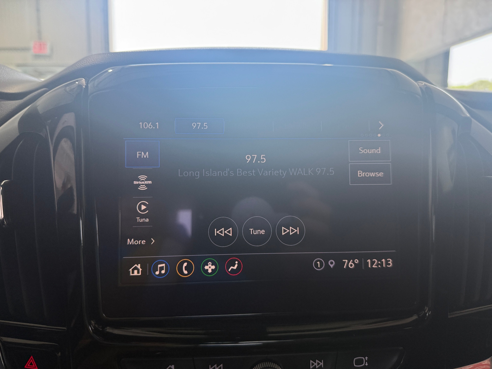 Thumbnail: 2023 Chevrolet Traverse - 4